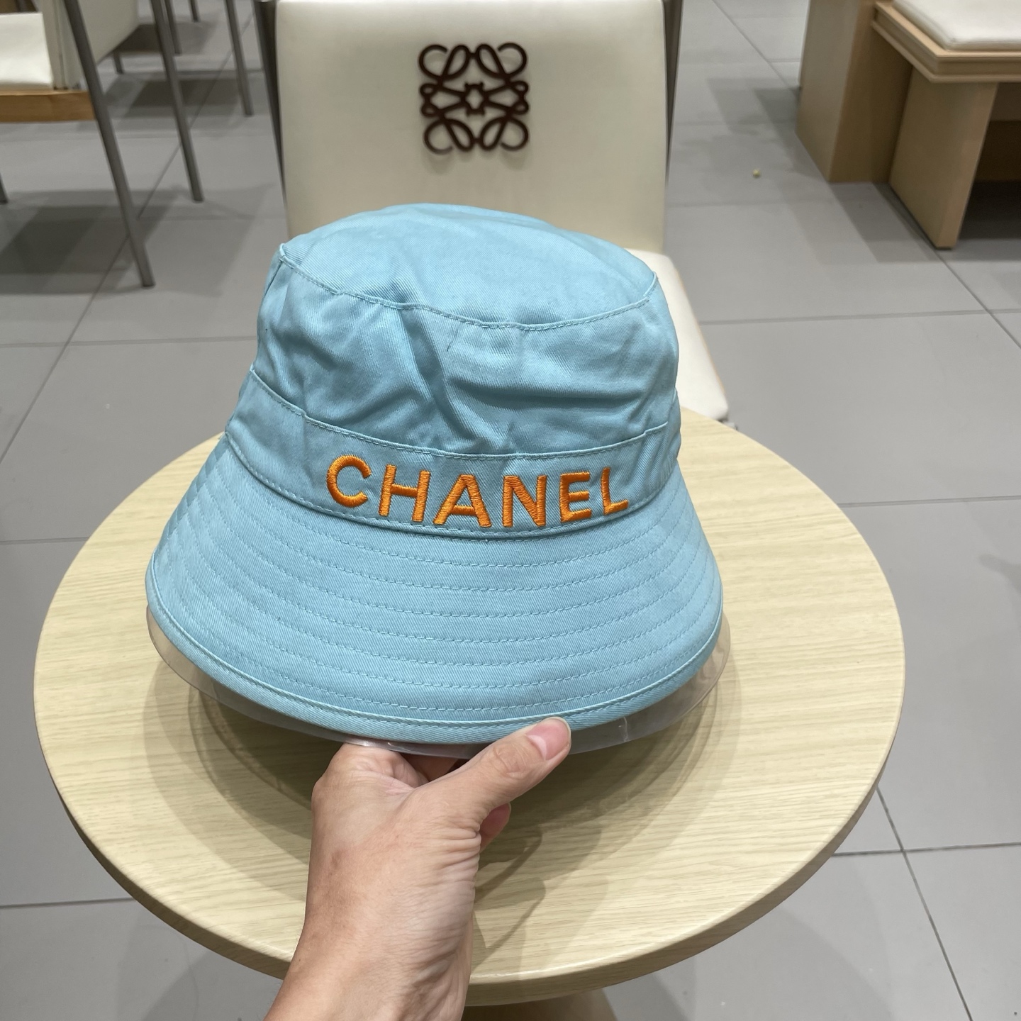 香奈儿CHANEL 新品渔夫帽，小香经典简约，时尚休闲设计