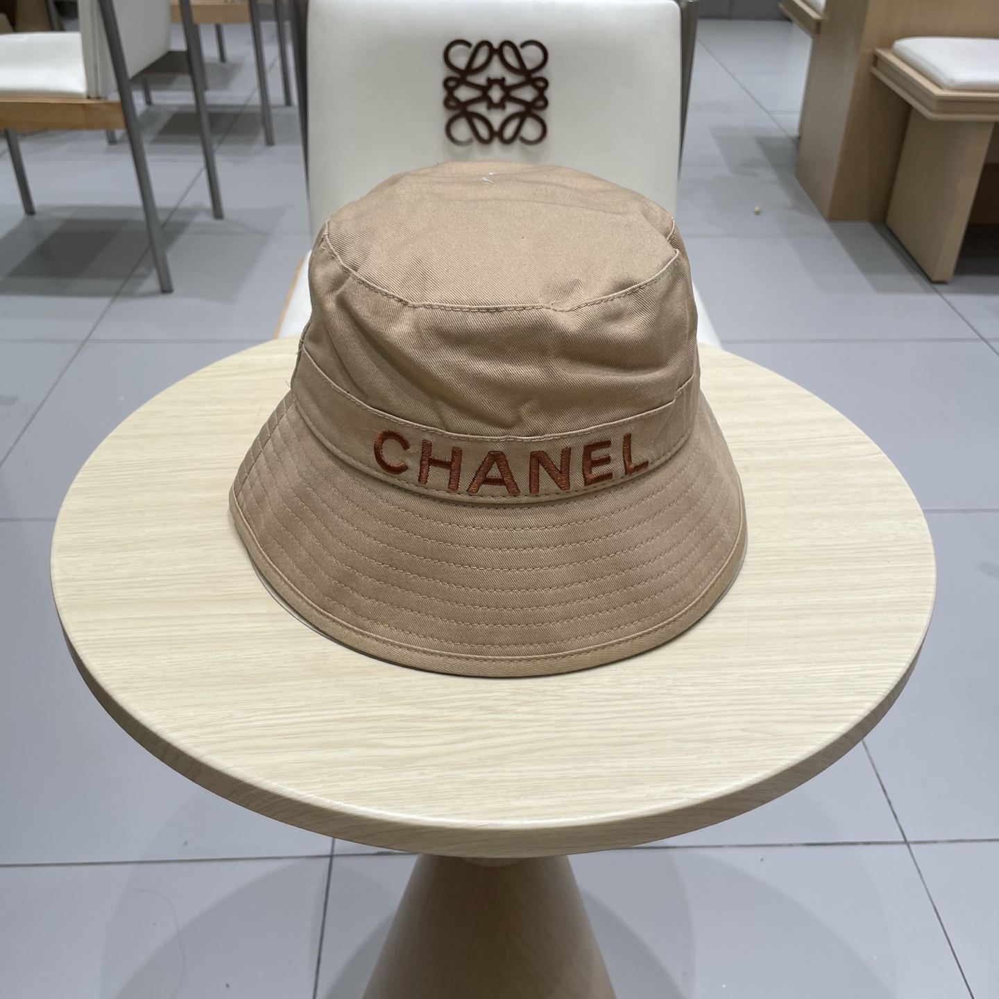 NO:350495,Chanel CHANEL new fisherman hat, Xiaoxiang classic simple, fashionable and casual design hat, straw hat, fisherman hat, baseball hat, hat, chanel, chanel, espadrilles, hats香奈儿CHANEL 新品渔夫帽,小香经典简约,时尚休闲设计帽子草帽渔夫帽棒球帽,帽子,chanel,chanel,espadrilles,hats,hat