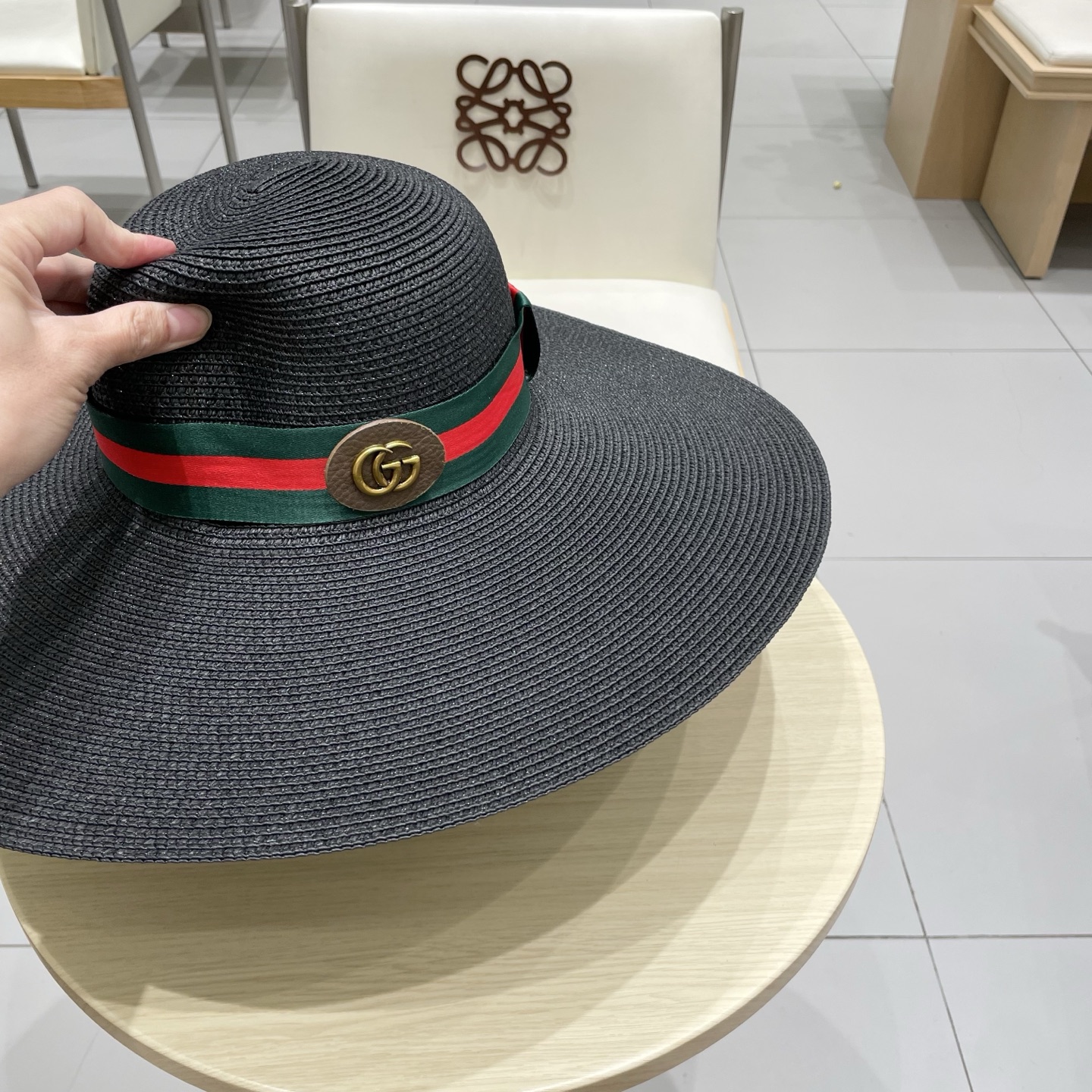 Gucci古奇新款圆顶大帽檐草帽，，帽型超赞