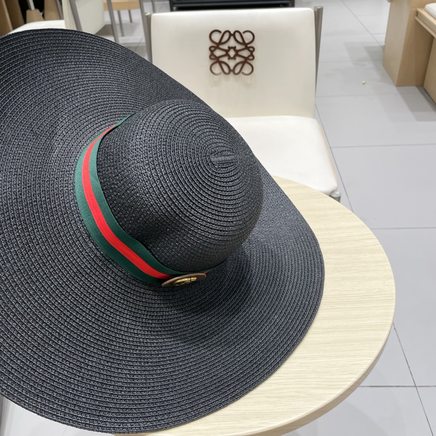 Gucci古奇新款圆顶大帽檐草帽，，帽型超赞