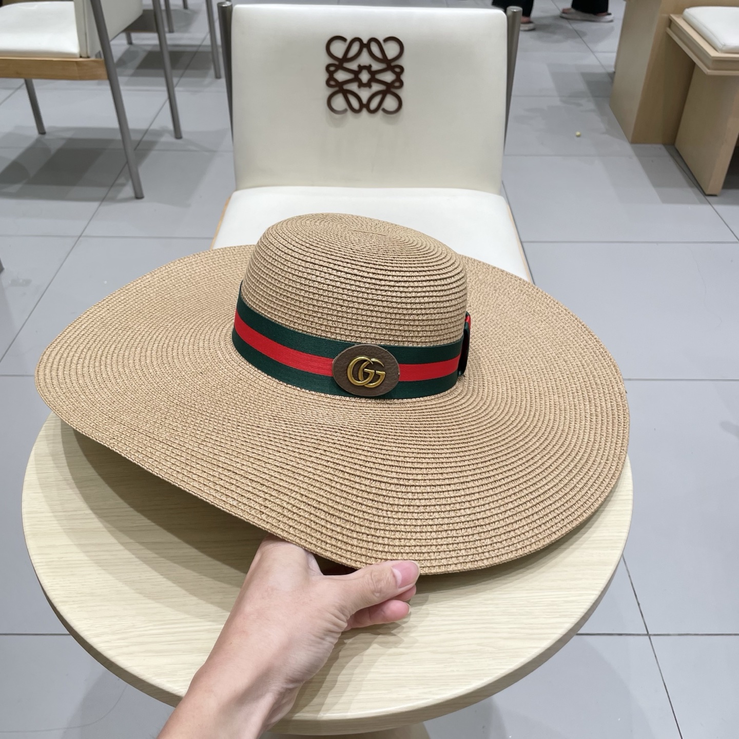 Gucci古奇新款圆顶大帽檐草帽，，帽型超赞