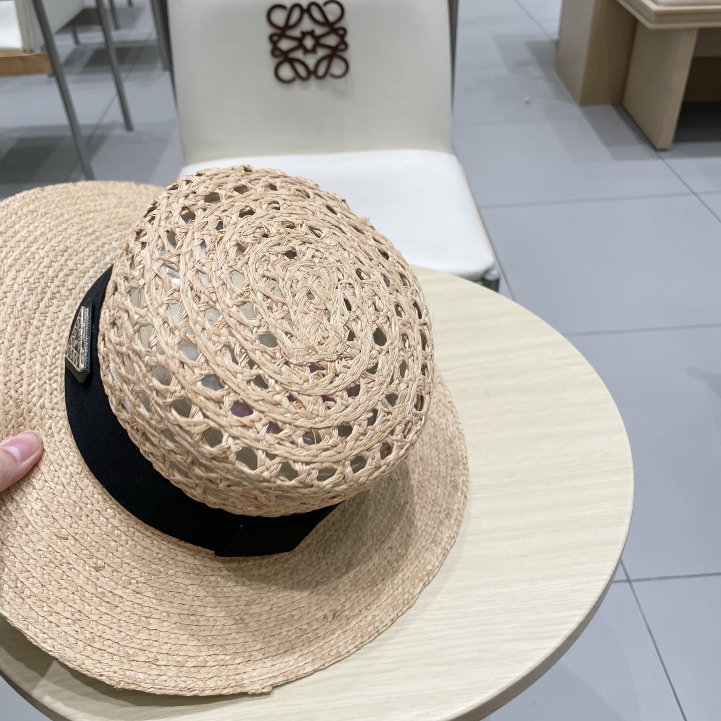 普拉达Prada新款拉菲草镂空草帽 夏天海边首选～明星同款～大牌简约