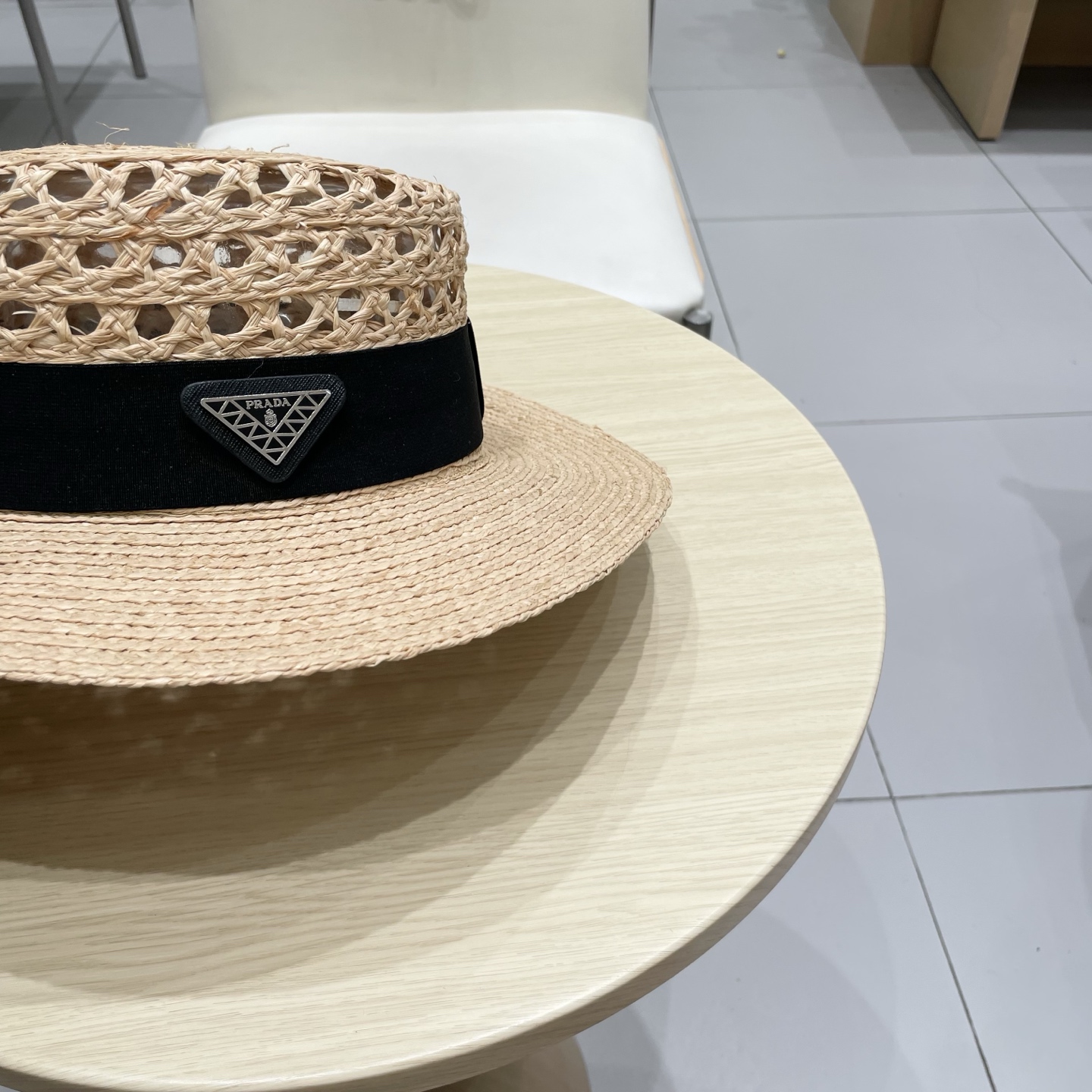 普拉达Prada新款拉菲草镂空草帽 夏天海边首选～明星同款～大牌简约