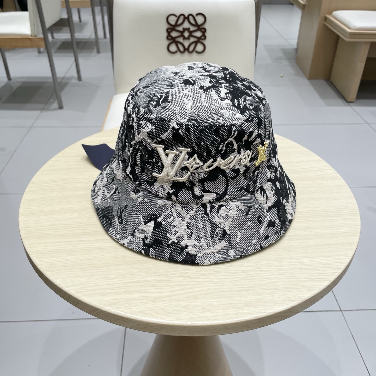 NO:350648,lv new fisherman hat, fisherman hat, head circumference 57cm hat, straw hat, fisherman hat baseball hat, hat, louis vuitton, espadrilles, hatslv新款渔夫帽,渔夫帽夫帽,头围57cm帽子草帽渔夫帽棒球帽,帽子,louis vuitton,espadrilles,hats,hat