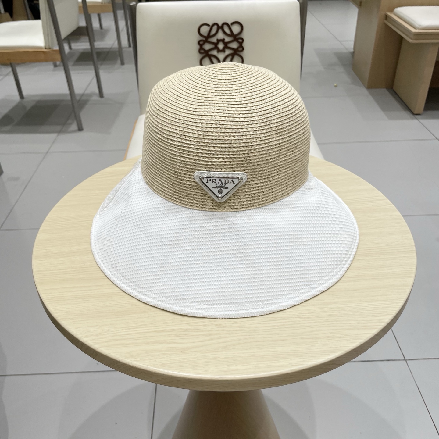 NO:350669,Prada Prada bow fisherman hat girl summer travel sun protection sun hat big brim face straw hat vacation sun hat straw hat fisherman hat baseball hat, hat, prada, prada, espadrilles, hatsprada普拉达蝴蝶结渔夫帽女夏季出游防晒遮阳帽子大檐遮脸草帽度假太阳帽帽子草帽渔夫帽棒球帽,帽子,prada,prada,espadrilles,hats,hat
