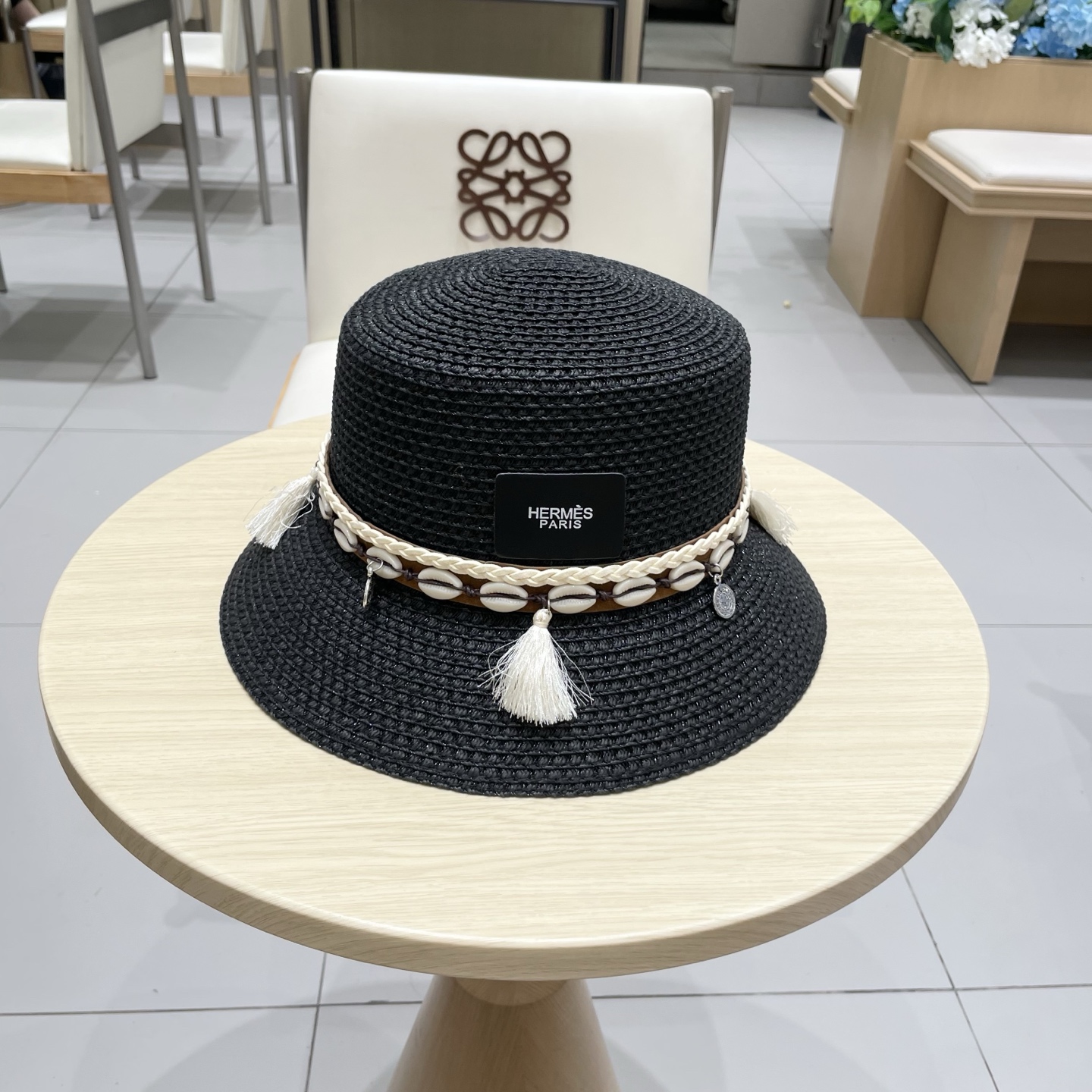 NO:350698,Hermes new hollow straw hat, bucket hat, head circumference 57cm hat, straw hat fisherman hat baseball hat, hat, hermes, espadrilles, hats爱马仕新款镂空草帽,水桶礼帽,头围57cm帽子草帽渔夫帽棒球帽,帽子,hermes,espadrilles,hats,hat