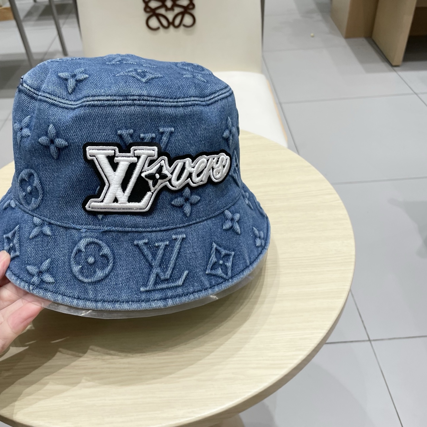 LV路易威登新款牛仔渔夫帽，头围57cm 男女通用