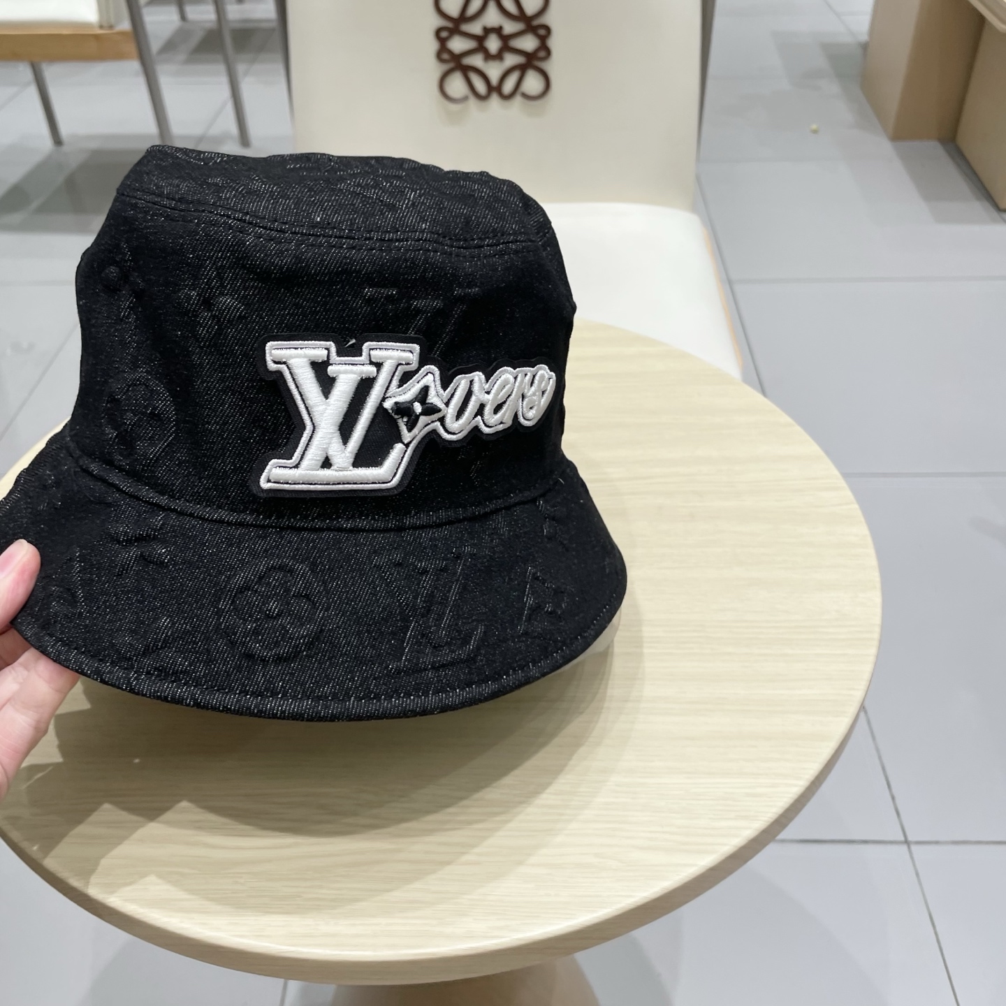 LV路易威登新款牛仔渔夫帽，头围57cm 男女通用