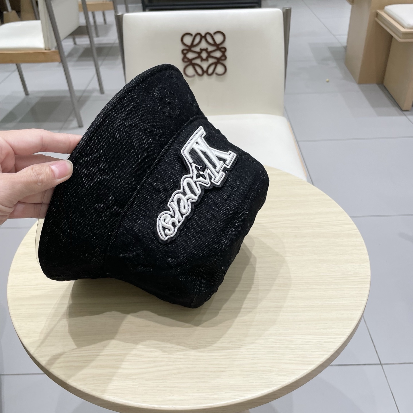 LV路易威登新款牛仔渔夫帽，头围57cm 男女通用