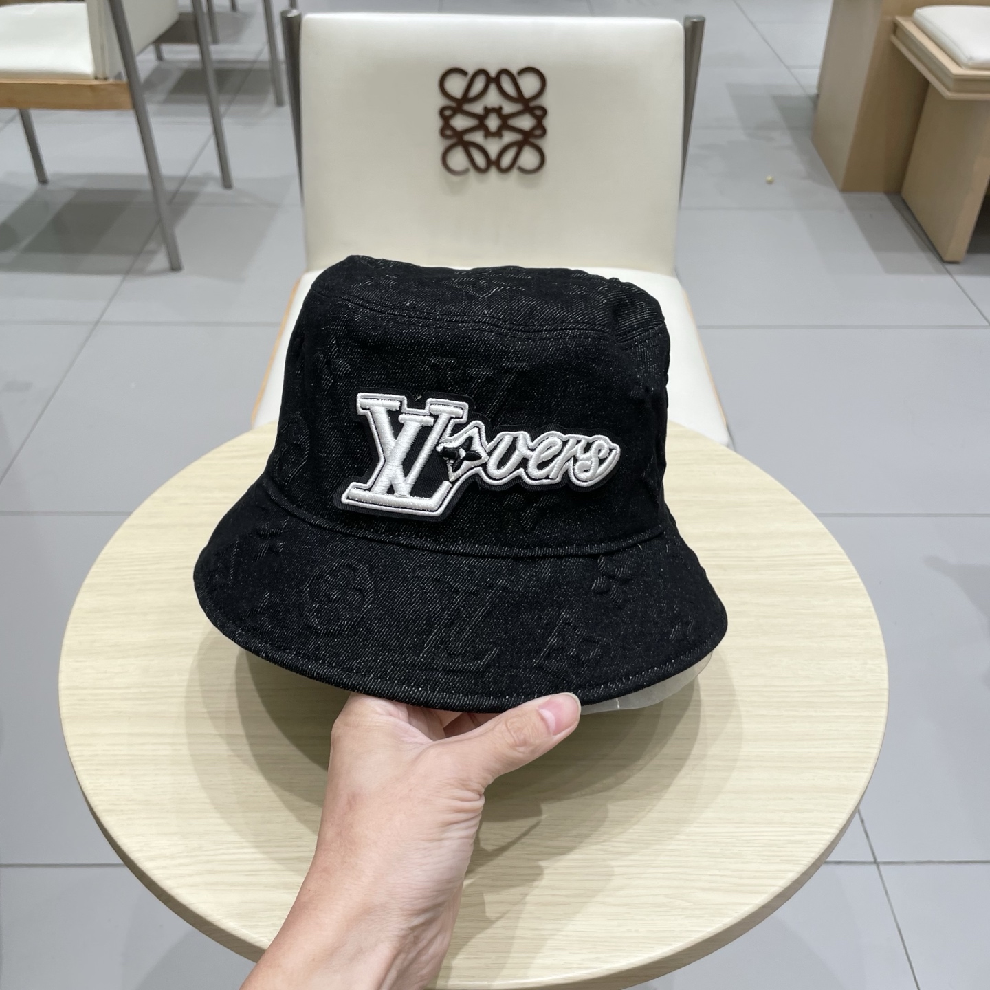 LV路易威登新款牛仔渔夫帽，头围57cm 男女通用