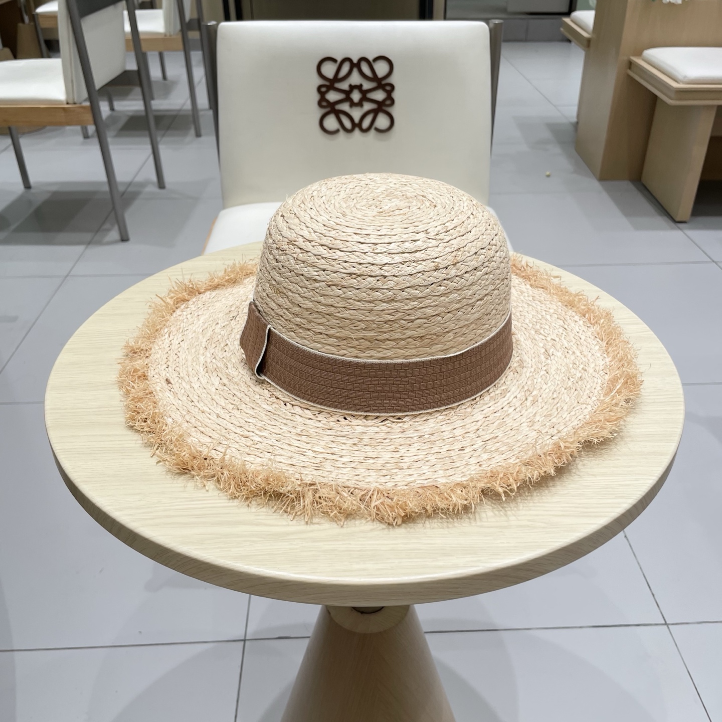 Chanel香奈儿拉菲草帽，沙滩大檐帽，头围57cm