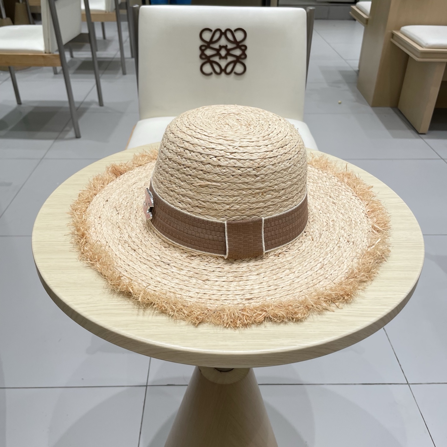 Chanel香奈儿拉菲草帽，沙滩大檐帽，头围57cm