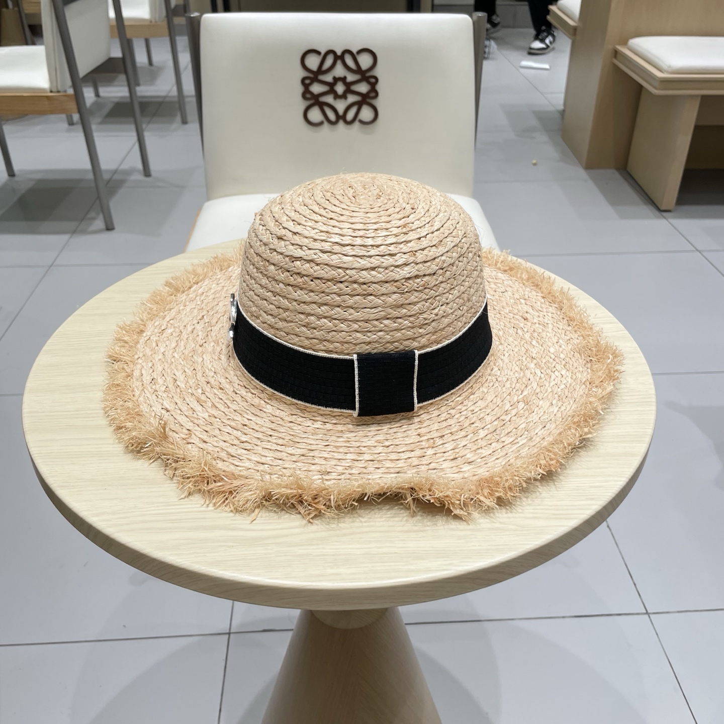 Chanel香奈儿拉菲草帽，沙滩大檐帽，头围57cm