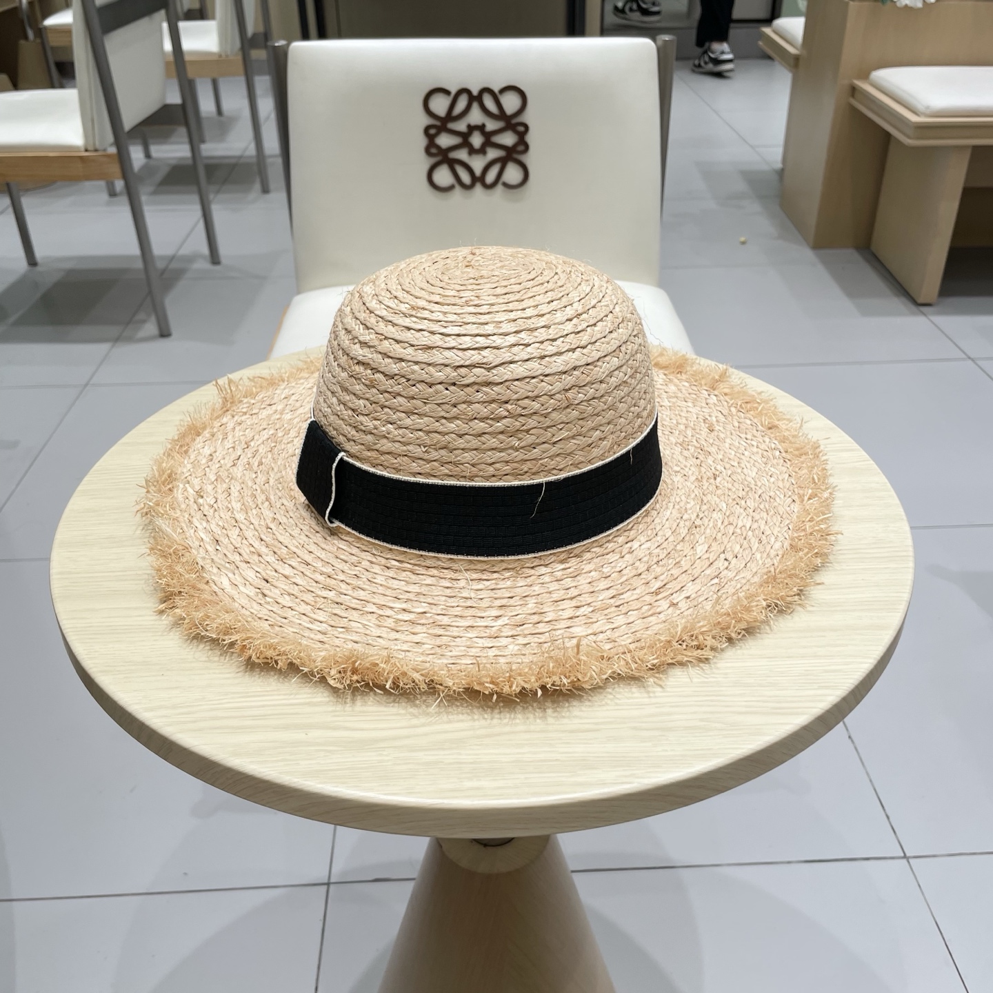 Chanel香奈儿拉菲草帽，沙滩大檐帽，头围57cm