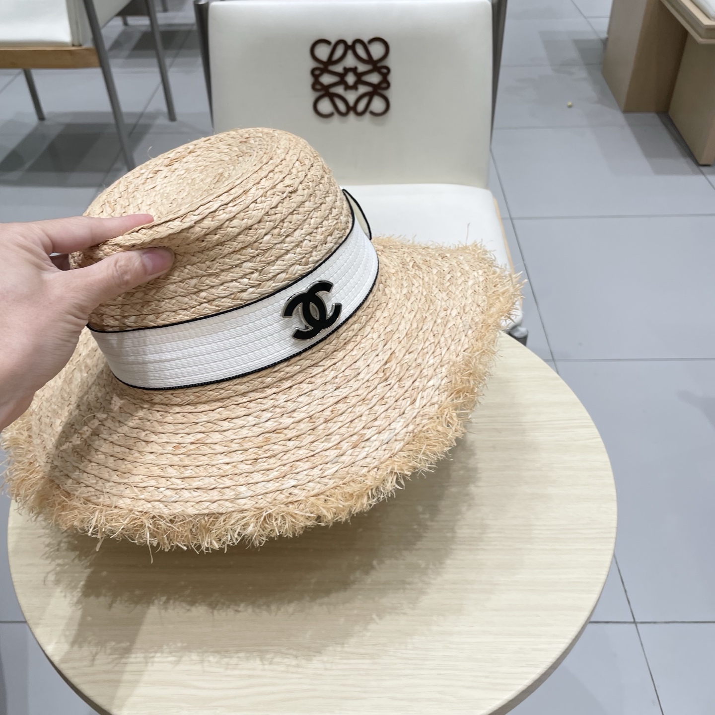 Chanel香奈儿拉菲草帽，沙滩大檐帽，头围57cm