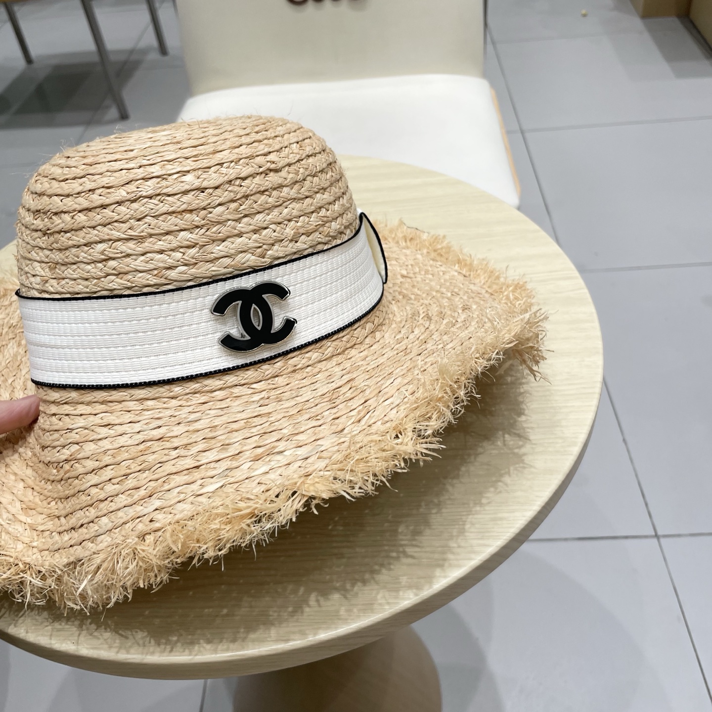 Chanel香奈儿拉菲草帽，沙滩大檐帽，头围57cm