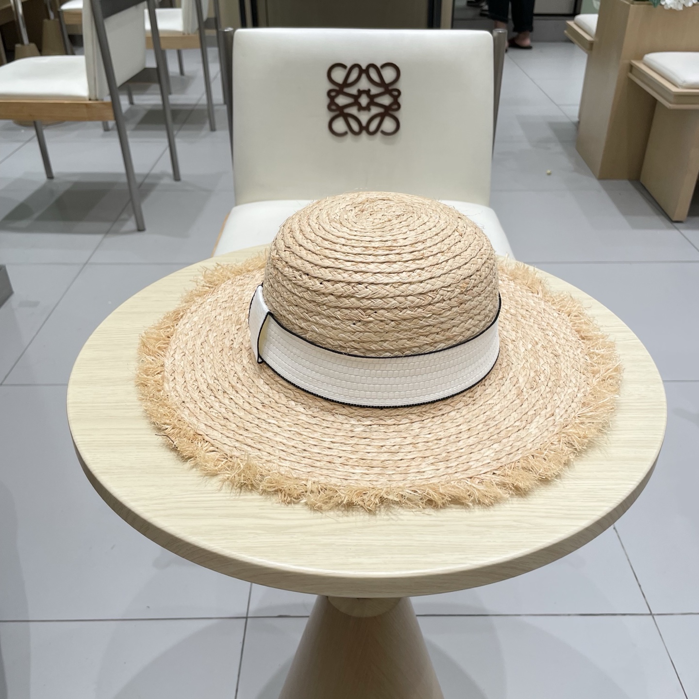 Chanel香奈儿拉菲草帽，沙滩大檐帽，头围57cm
