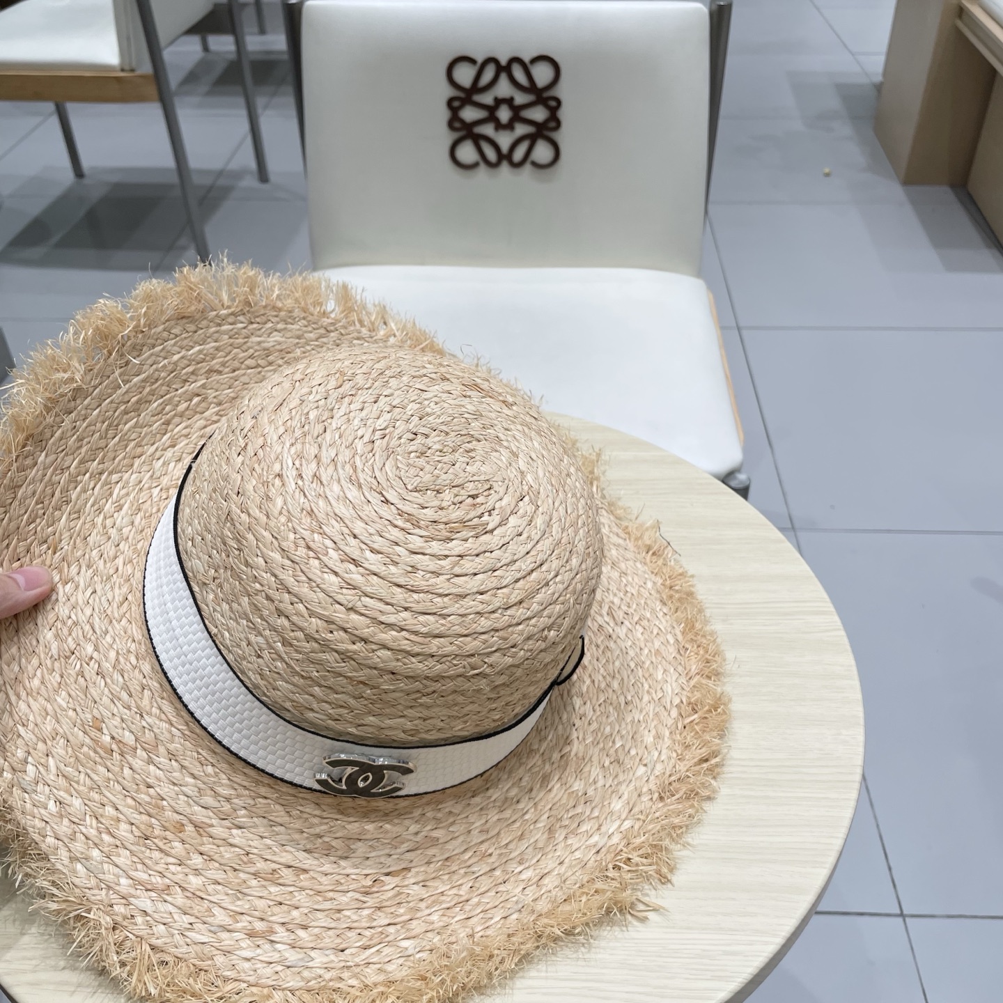 Chanel香奈儿拉菲草帽，沙滩大檐帽，头围57cm