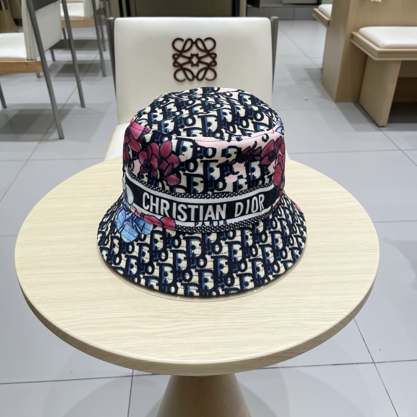 NO:350731,Dior's new jacquard fisherman hat classic presbyterian letters, everlasting fashion ins blogger styling small items hat straw hat fisherman hat baseball hat, hat, dior, espadrilles, hats迪奥新款提花渔夫帽 经典老花字母,永不垂朽的时尚 ins博主凹造型小单品帽子草帽渔夫帽棒球帽,帽子,dior,espadrilles,hats,hat