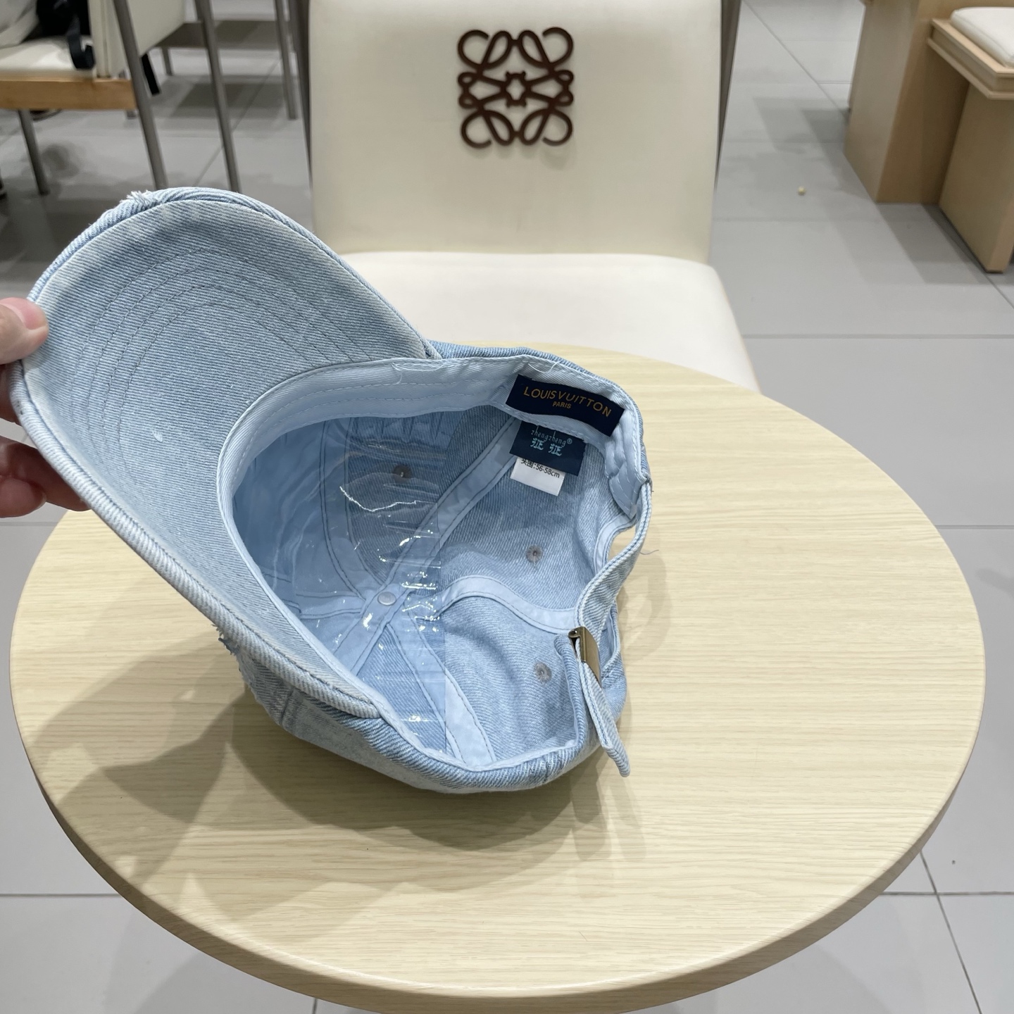 LV路易威登 新款牛仔棒球帽🧢火爆技术升级，牛仔风街头风十足更符合现在时尚小哥哥小姐姐的style，机场