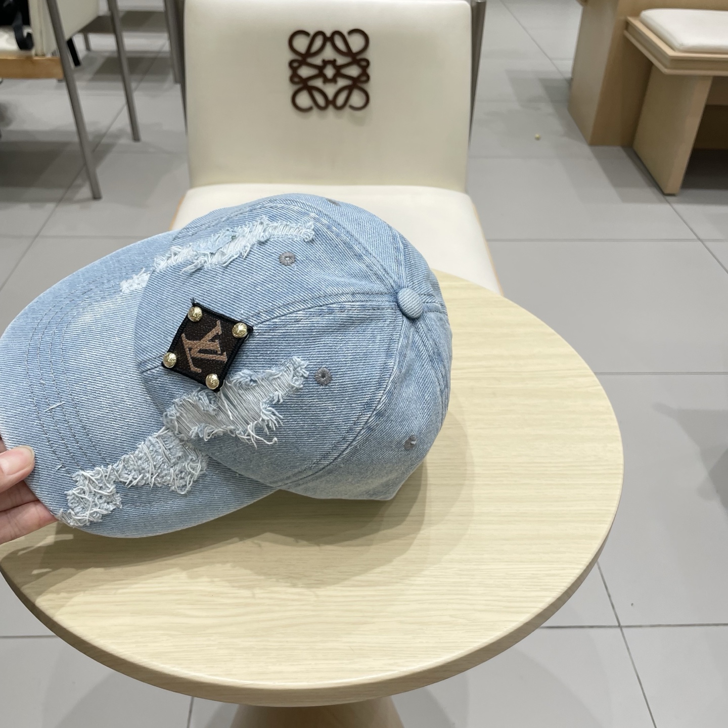 LV路易威登 新款牛仔棒球帽🧢火爆技术升级，牛仔风街头风十足更符合现在时尚小哥哥小姐姐的style，机场