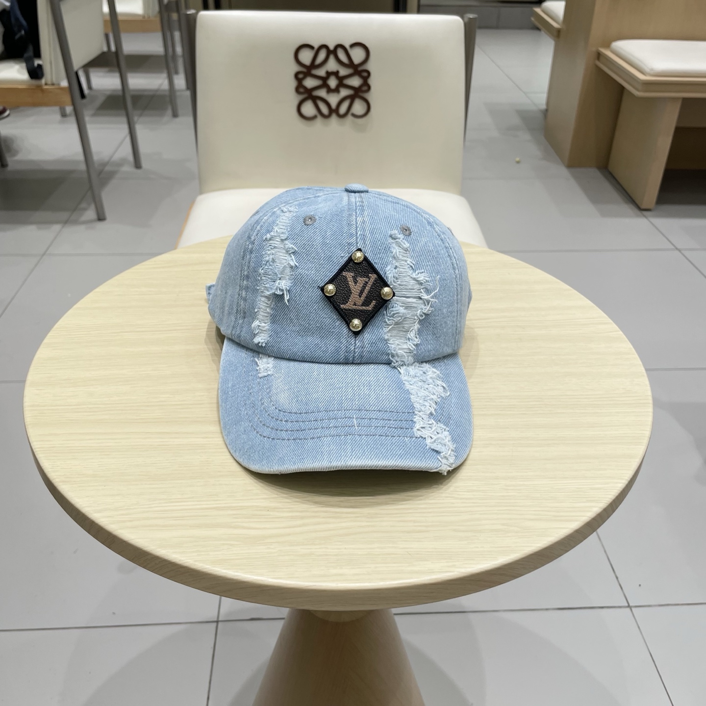 LV路易威登 新款牛仔棒球帽🧢火爆技术升级，牛仔风街头风十足更符合现在时尚小哥哥小姐姐的style，机场