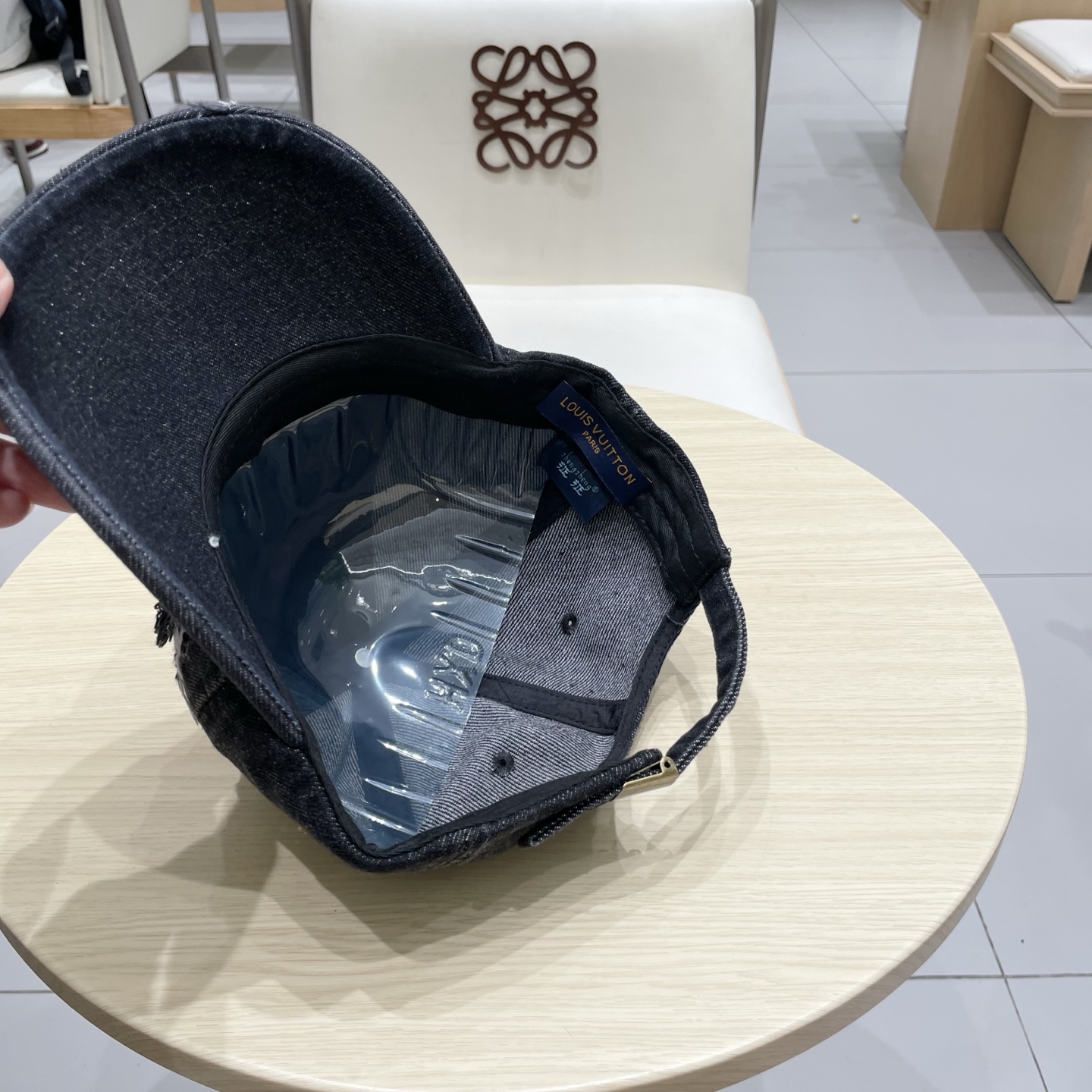 LV路易威登 新款牛仔棒球帽🧢火爆技术升级，牛仔风街头风十足更符合现在时尚小哥哥小姐姐的style，机场