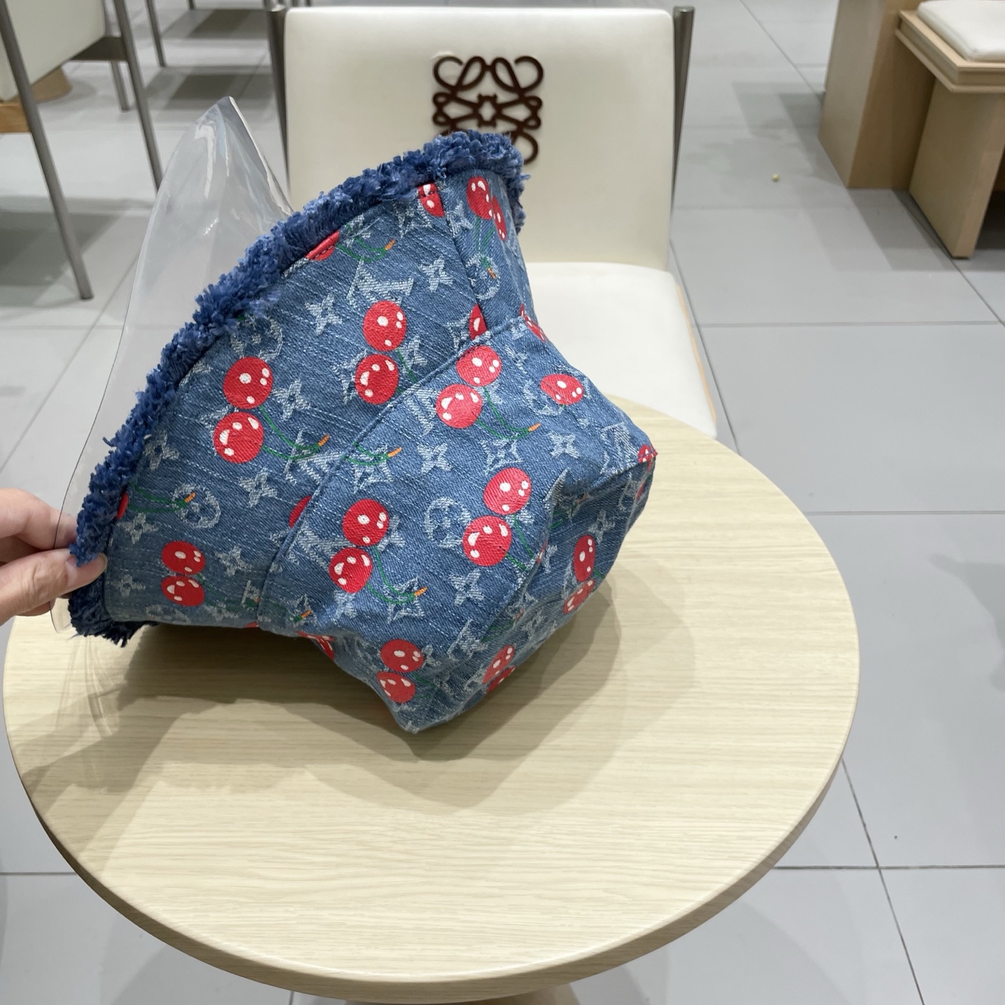 棒球帽 渔夫帽 LV牛仔渔夫帽，头围57cm