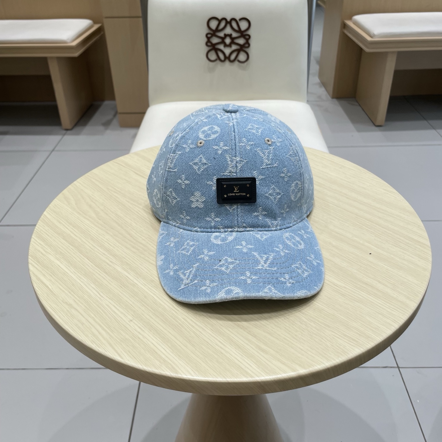 🧢路易威登棒球帽 LouisVuitton😍新款LV棒球帽，重工打造♥️高端大气，百搭款🤗男女通用！跑量
