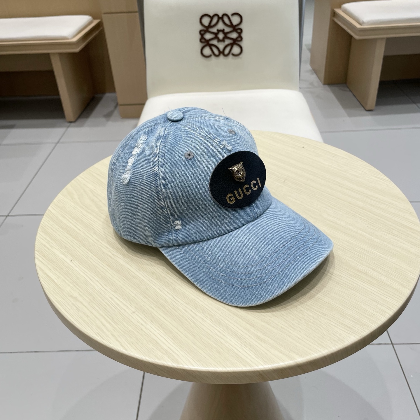   Gucci(古奇)新款原单棒球帽😍😍复古设计，专柜11开模订制！牛仔布料，轻盈透气！实物拍摄，男女适