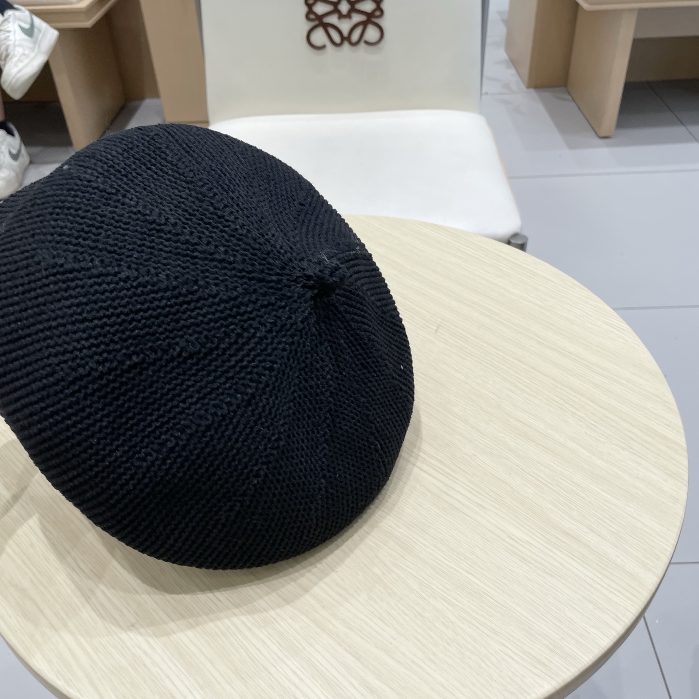   LV路易威登春夏新款贝雷帽子女夏季薄款仿草帽手钩透气显脸小画家帽报童帽