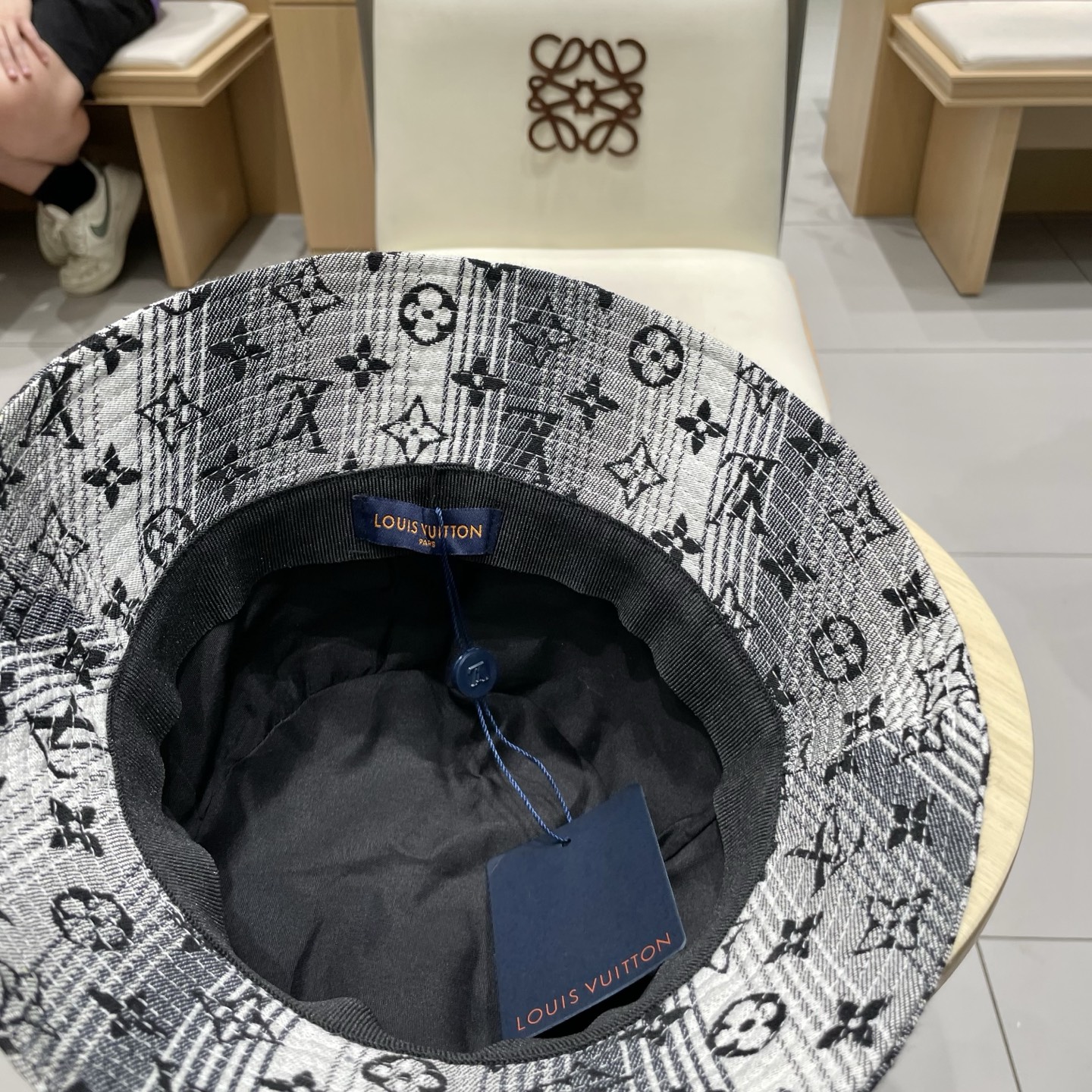  LV 路易威登新款渔夫帽，头围57cm