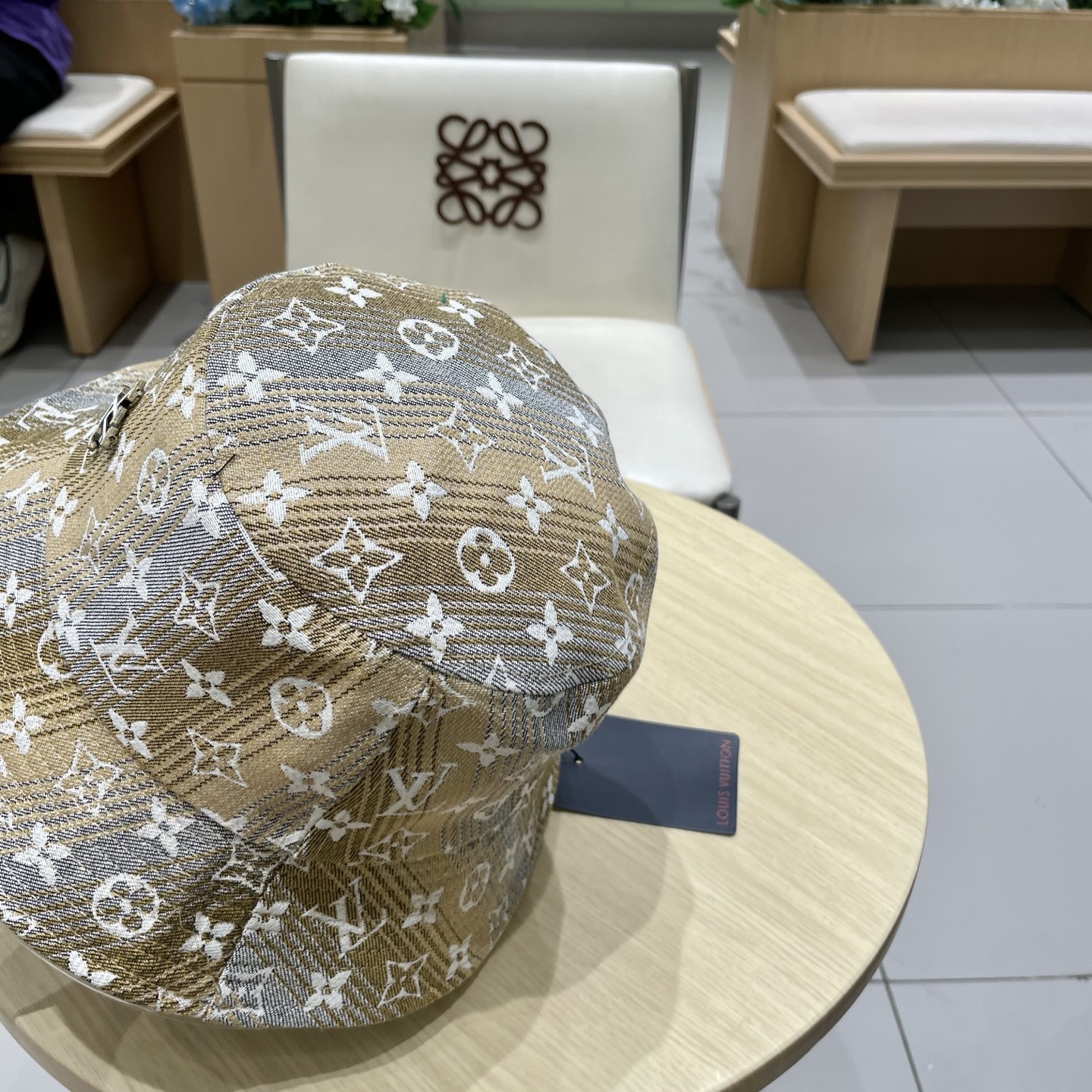  LV 路易威登新款渔夫帽，头围57cm