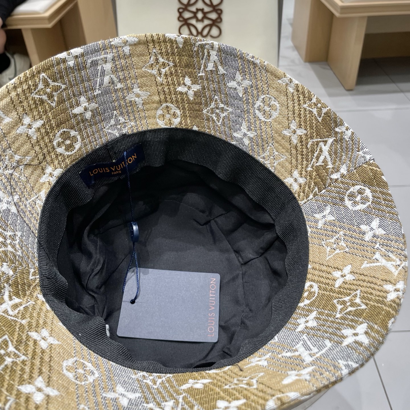  LV 路易威登新款渔夫帽，头围57cm