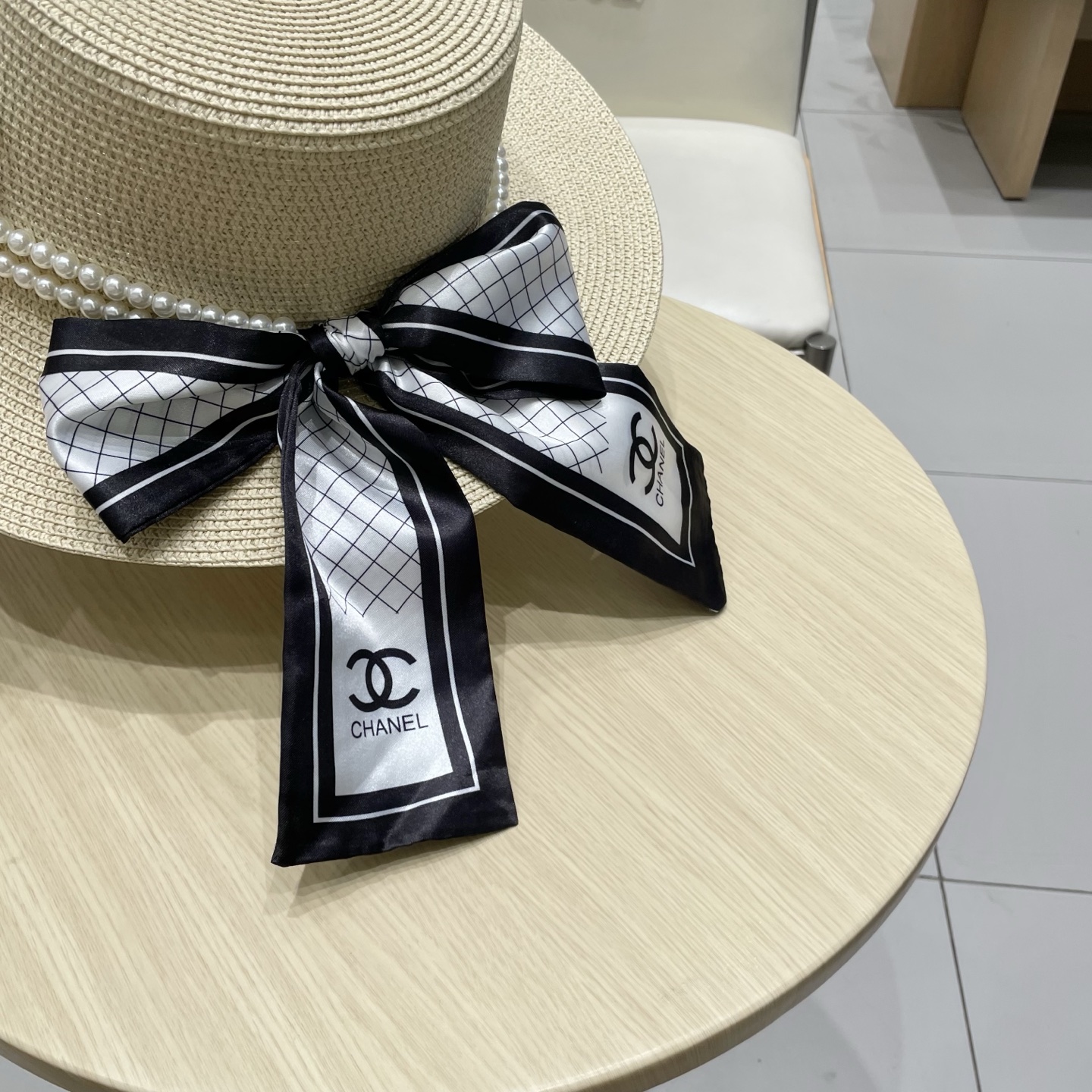 。香奈儿CHANEL高端平顶草帽百搭不挑脸型平沿相对不遮挡视线 更加实用 日常和旅行都好戴 ins风 特