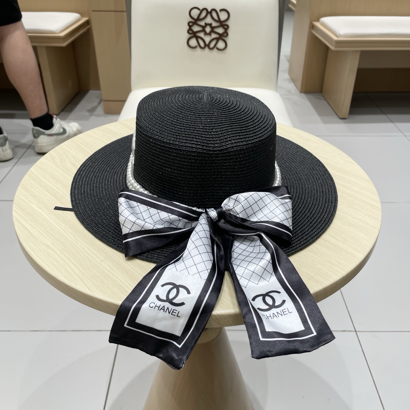 。香奈儿CHANEL高端平顶草帽百搭不挑脸型平沿相对不遮挡视线 更加实用 日常和旅行都好戴 ins风 特