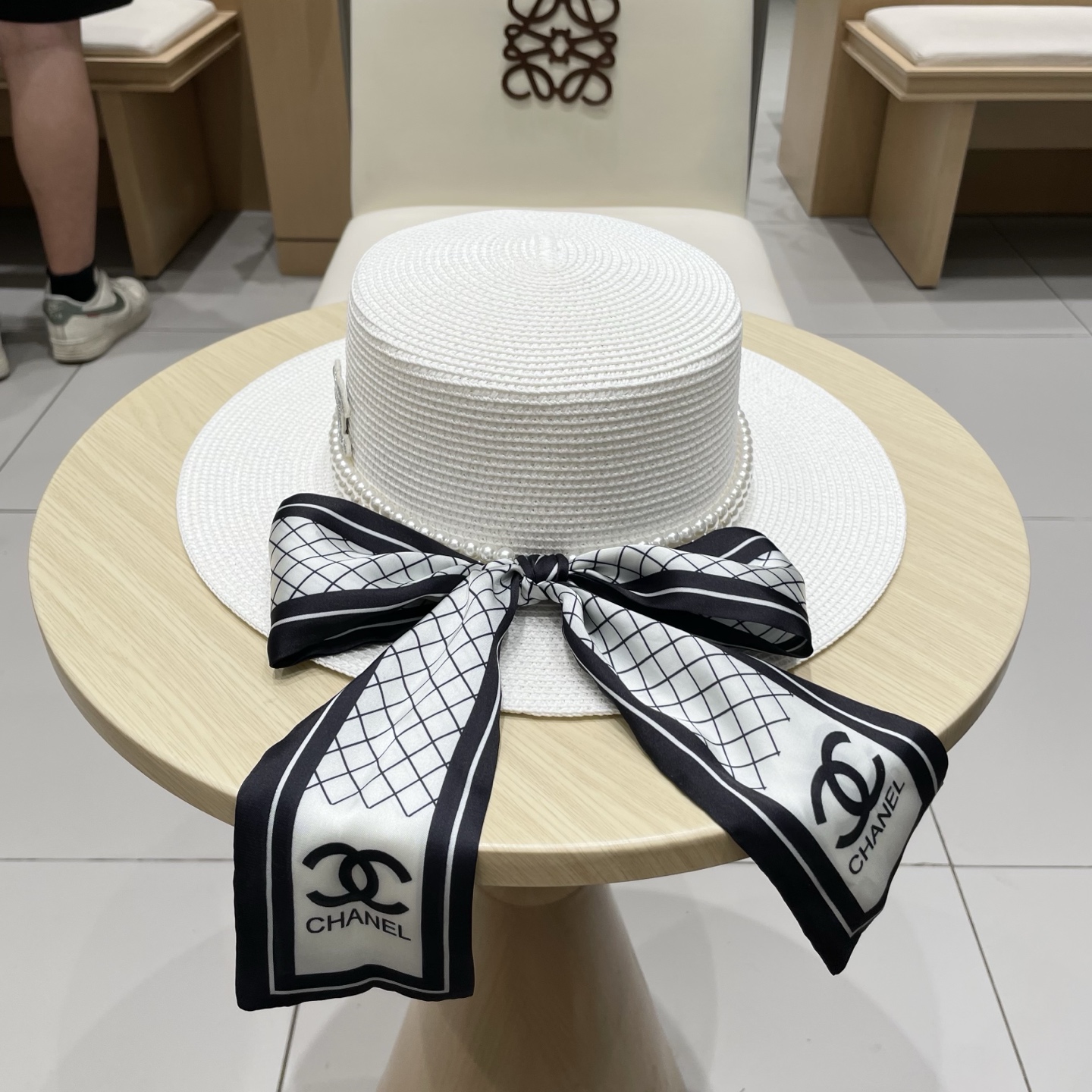 。香奈儿CHANEL高端平顶草帽百搭不挑脸型平沿相对不遮挡视线 更加实用 日常和旅行都好戴 ins风 特