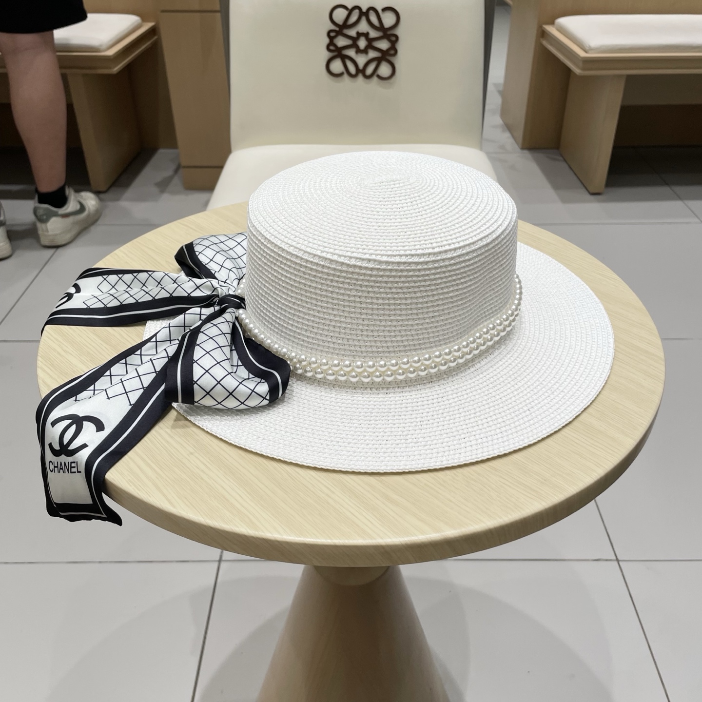 。香奈儿CHANEL高端平顶草帽百搭不挑脸型平沿相对不遮挡视线 更加实用 日常和旅行都好戴 ins风 特