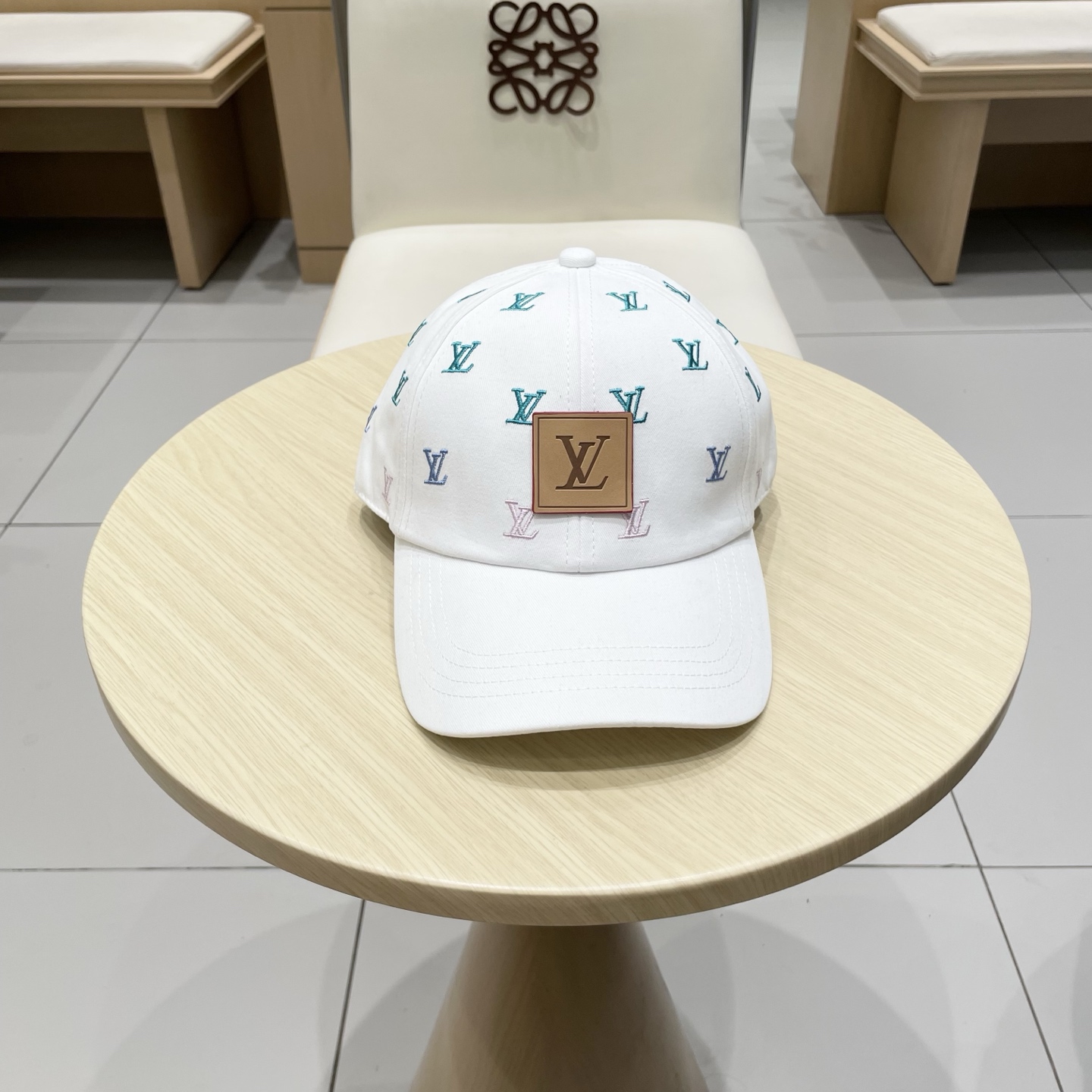 NO:360788,Louis Vuitton lv baseball cap Louis Vuitton new heavy industry creates high-end and atmospheric, versatile and universal for both men and women!  hat straw hat fisherman hat baseball hat, hat, louis vuitton, louis vuitton, louis vuitton, espadrilles, hats路易威登lv棒球帽 LouisVuitton新款重工打造高端大气,百搭款男女通用！帽子草帽渔夫帽棒球帽,帽子,louis vuitton,louis vuitton,louis vuitton,espadrilles,hats,hat