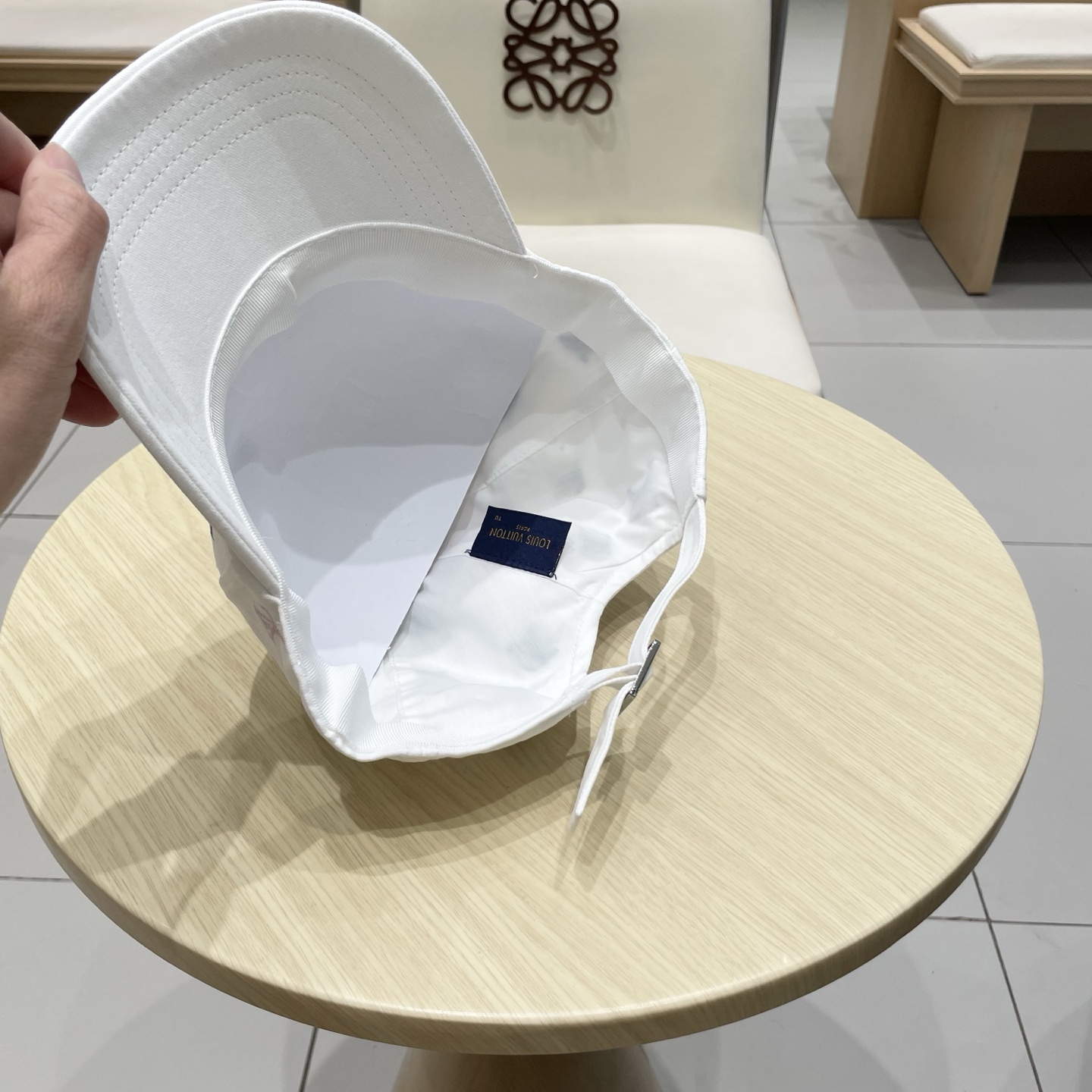 🧢路易威登lv棒球帽 LouisVuitton😍新款重工打造♥️高端大气，百搭款🤗男女通用！