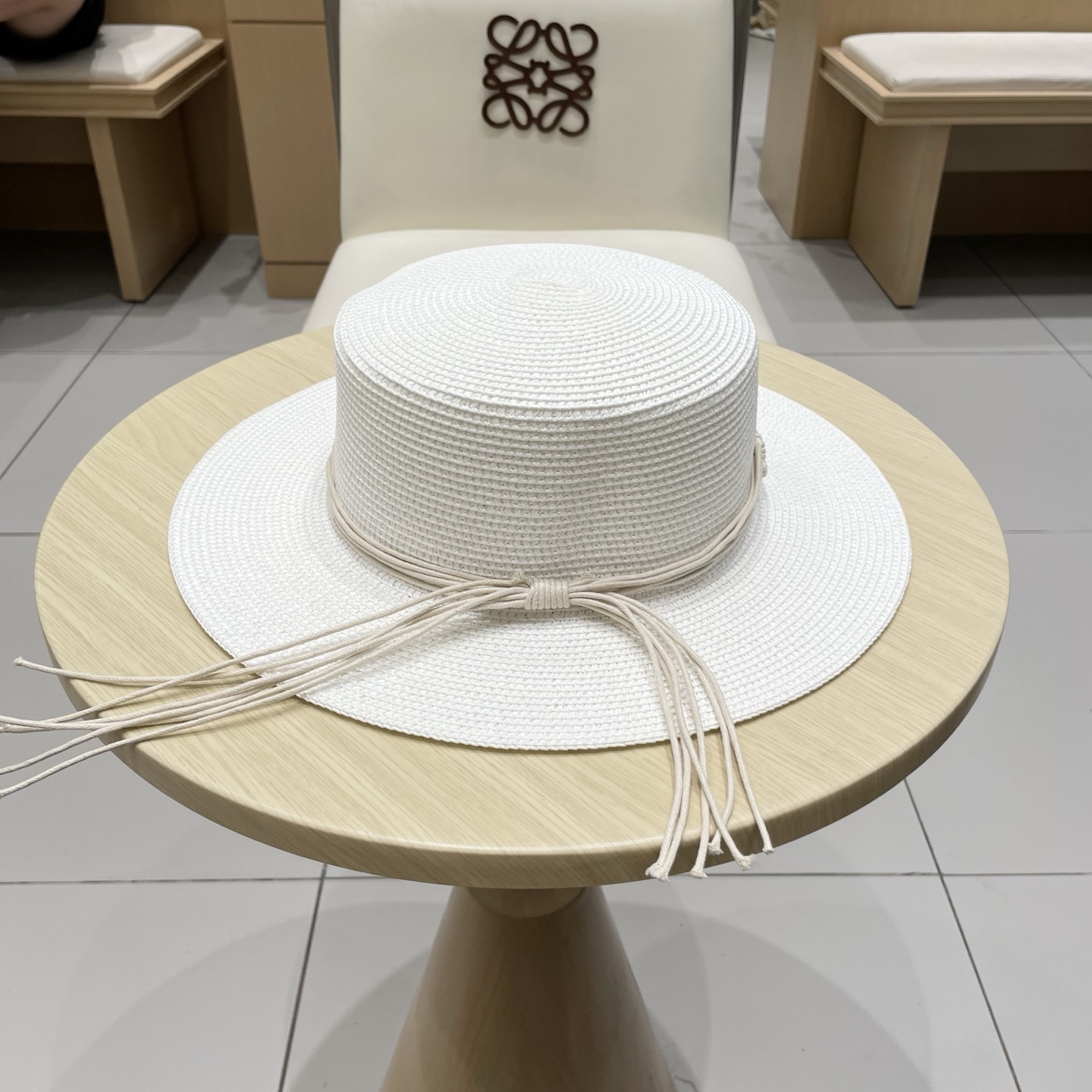 【LV路易威登】2026新款小香度假风平顶草帽，旅行必备，超好搭配，赶紧入手！