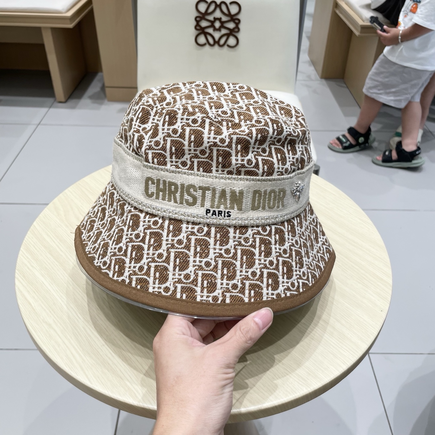 【LV路易威登】2025新款小香度假风平顶草帽，旅行必备，超好搭配，赶紧入手！