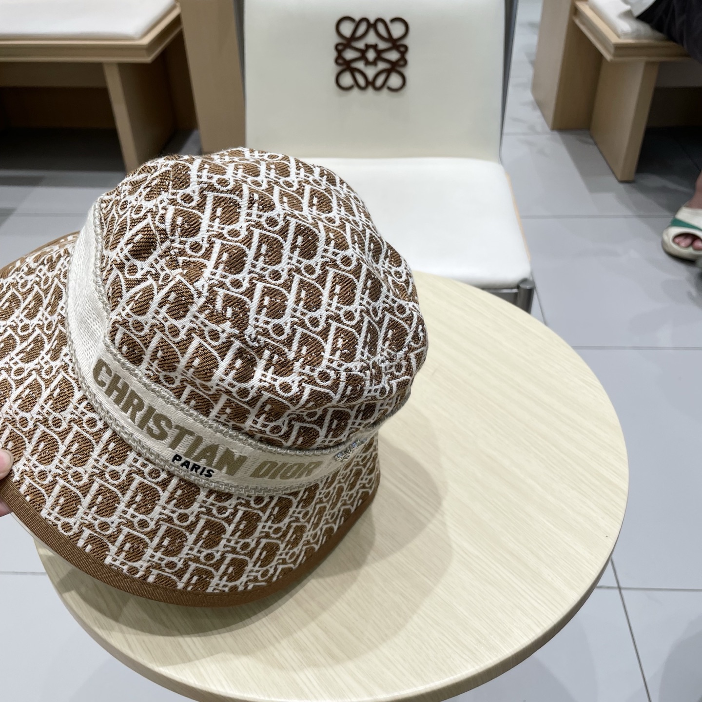 【LV路易威登】2025新款小香度假风平顶草帽，旅行必备，超好搭配，赶紧入手！