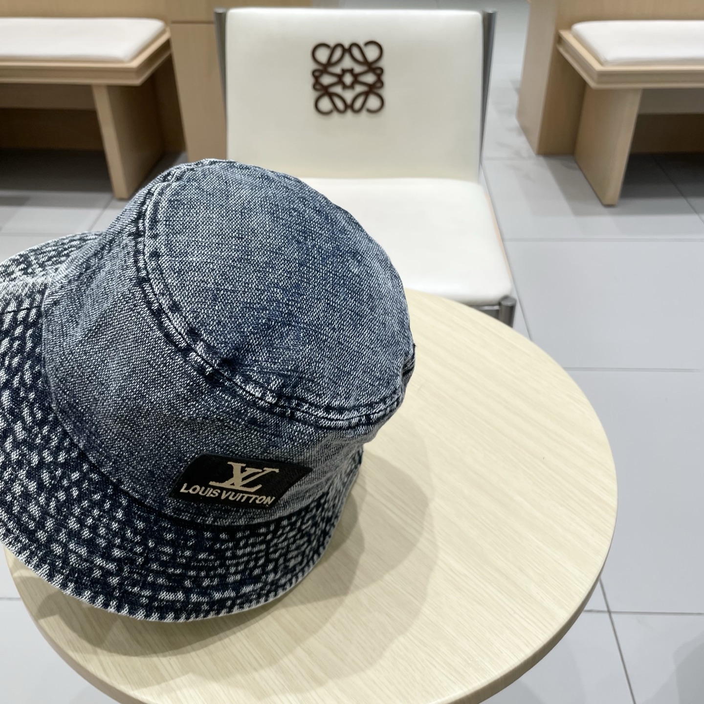  🧢LV路易威登🧢 官网高版出货，刺绣字母渔夫帽，非常经典的经典，流行的复古美，四季可用，出门必备，非常