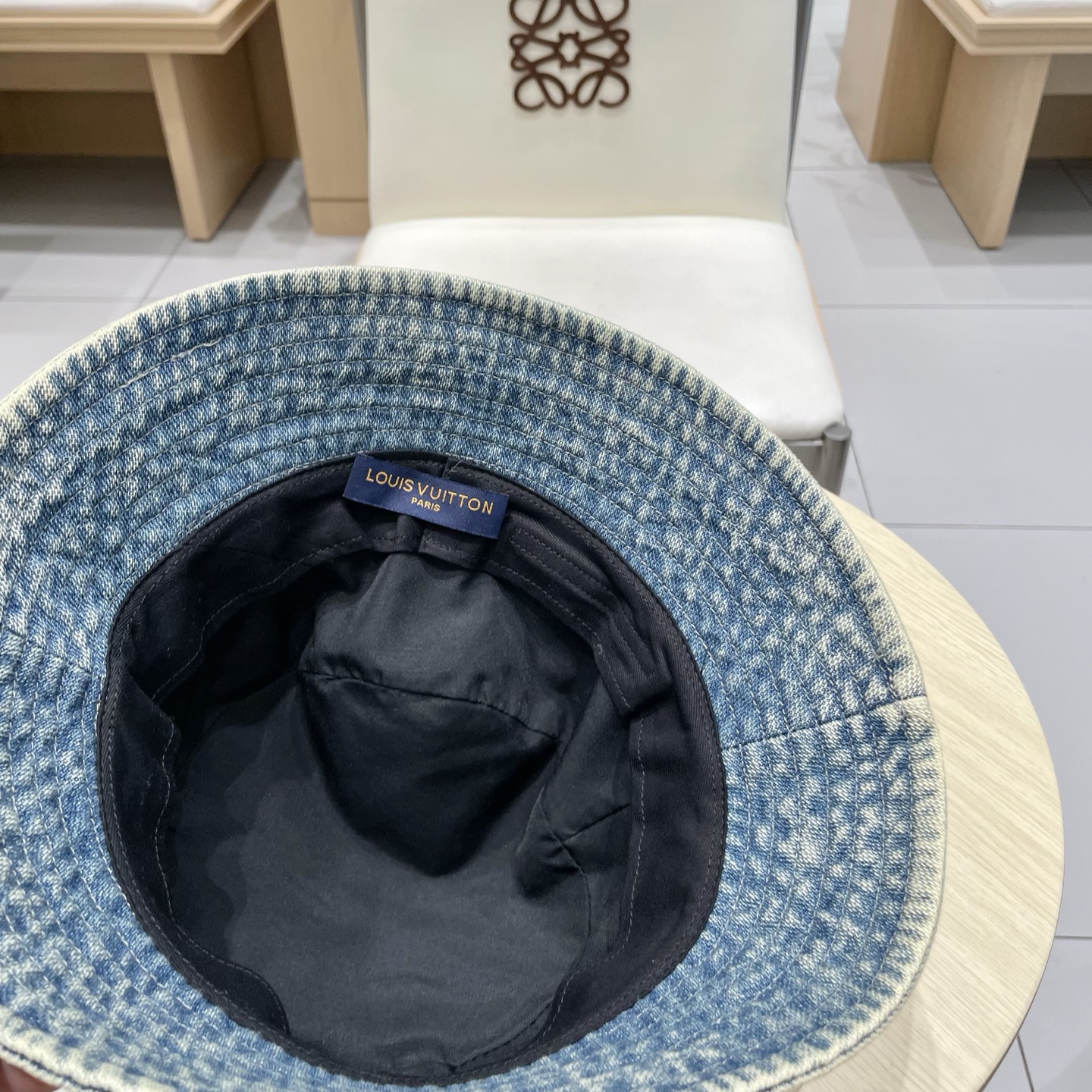  🧢LV路易威登🧢 官网高版出货，刺绣字母渔夫帽，非常经典的经典，流行的复古美，四季可用，出门必备，非常