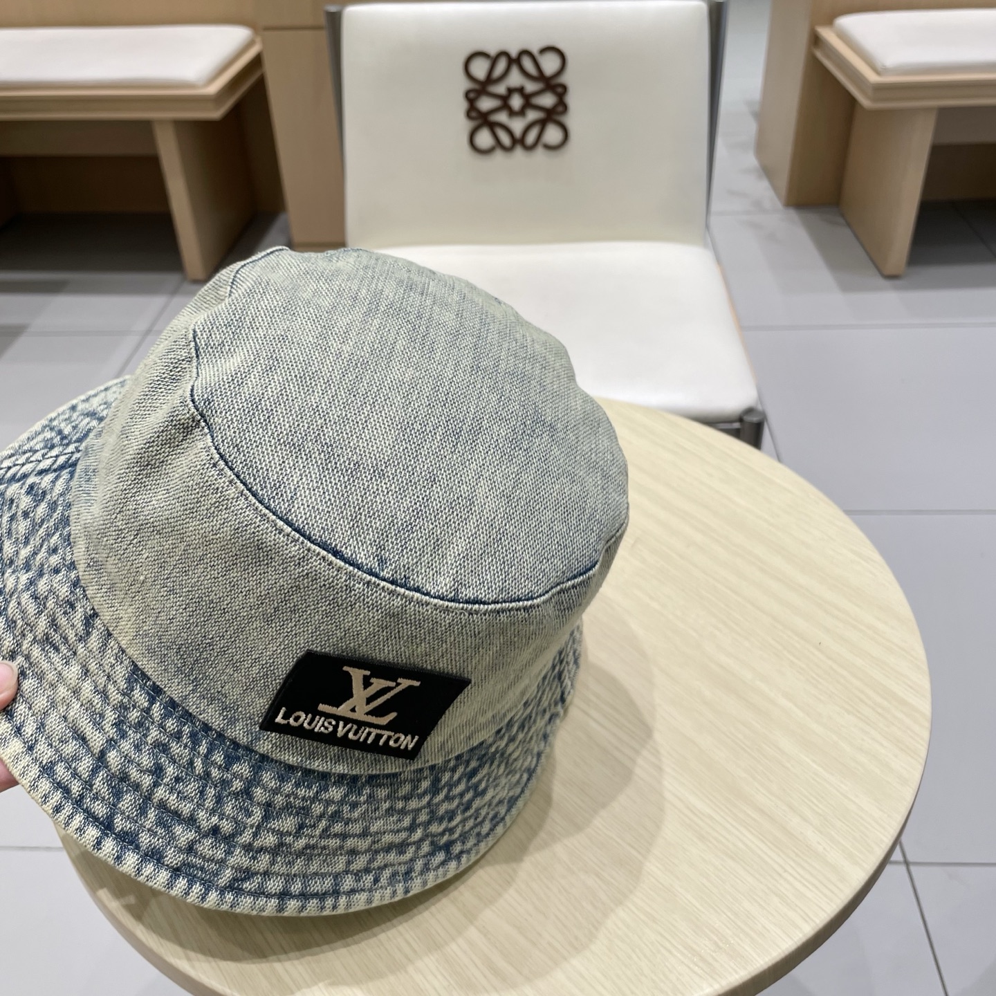  🧢LV路易威登🧢 官网高版出货，刺绣字母渔夫帽，非常经典的经典，流行的复古美，四季可用，出门必备，非常