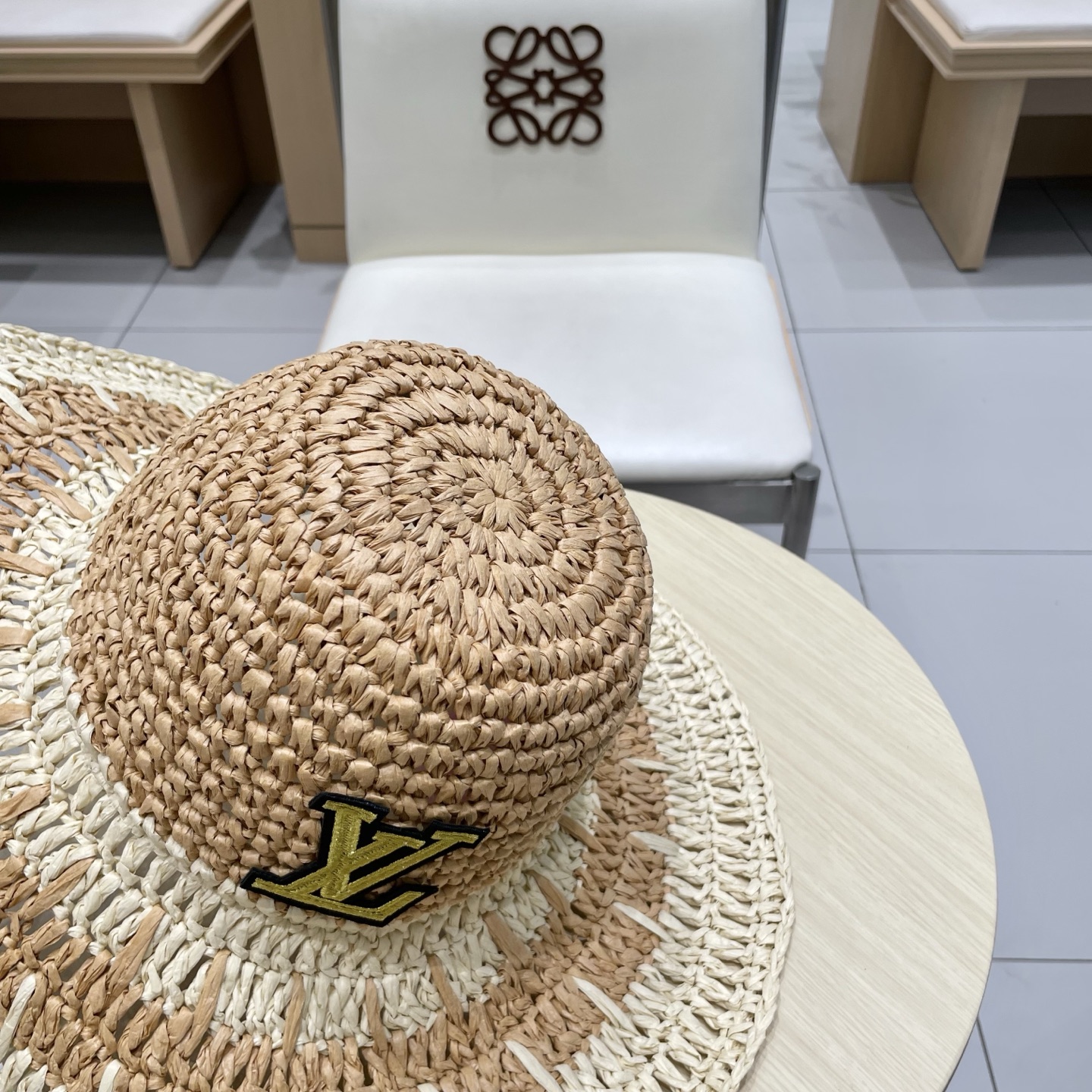  LV路易威登海边拍照度假氛围感镂空草帽女夏季遮阳大檐可折叠太阳帽