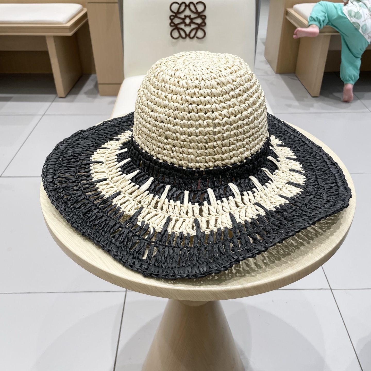  LV路易威登海边拍照度假氛围感镂空草帽女夏季遮阳大檐可折叠太阳帽