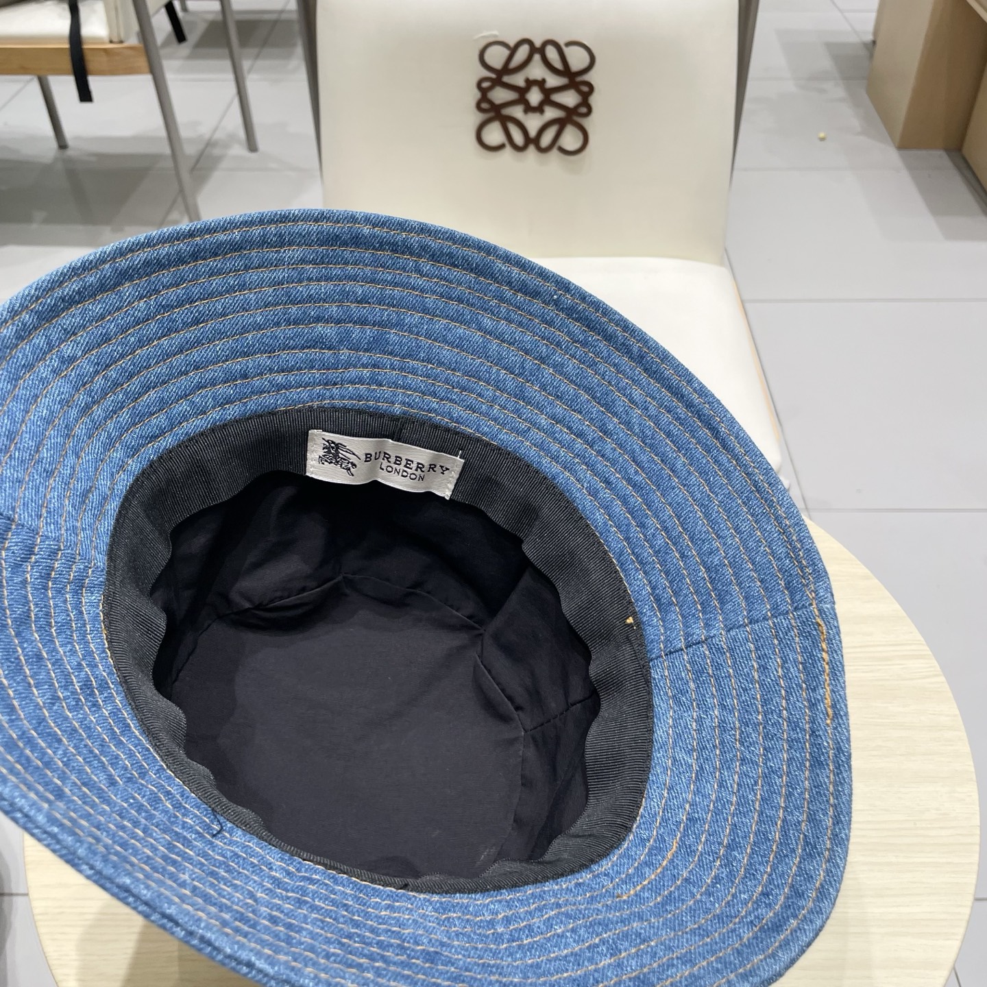  Burberry巴宝莉高端定制款牛仔渔夫帽，头围57cm