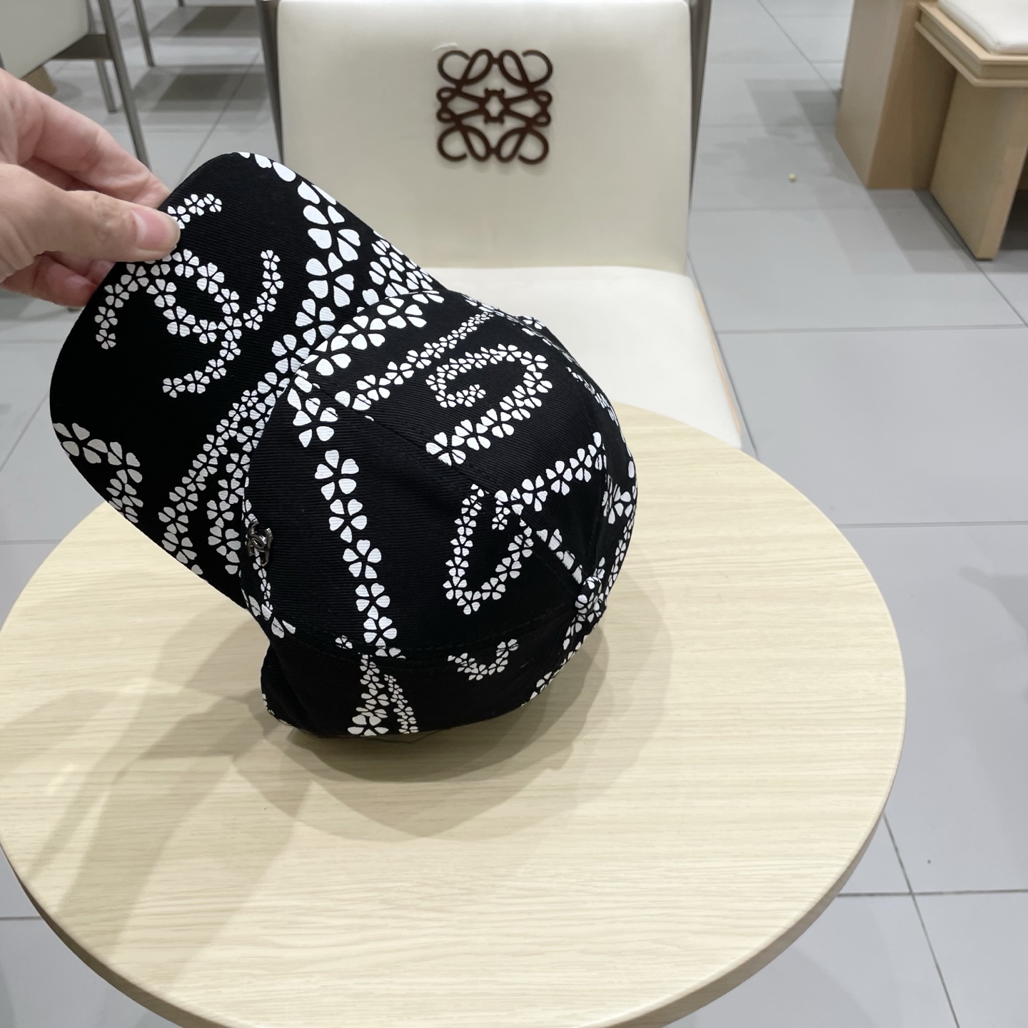  CHANEL香奈儿】新款刺绣logo棒球帽，新款出货，大牌款超好搭配，赶紧入手！